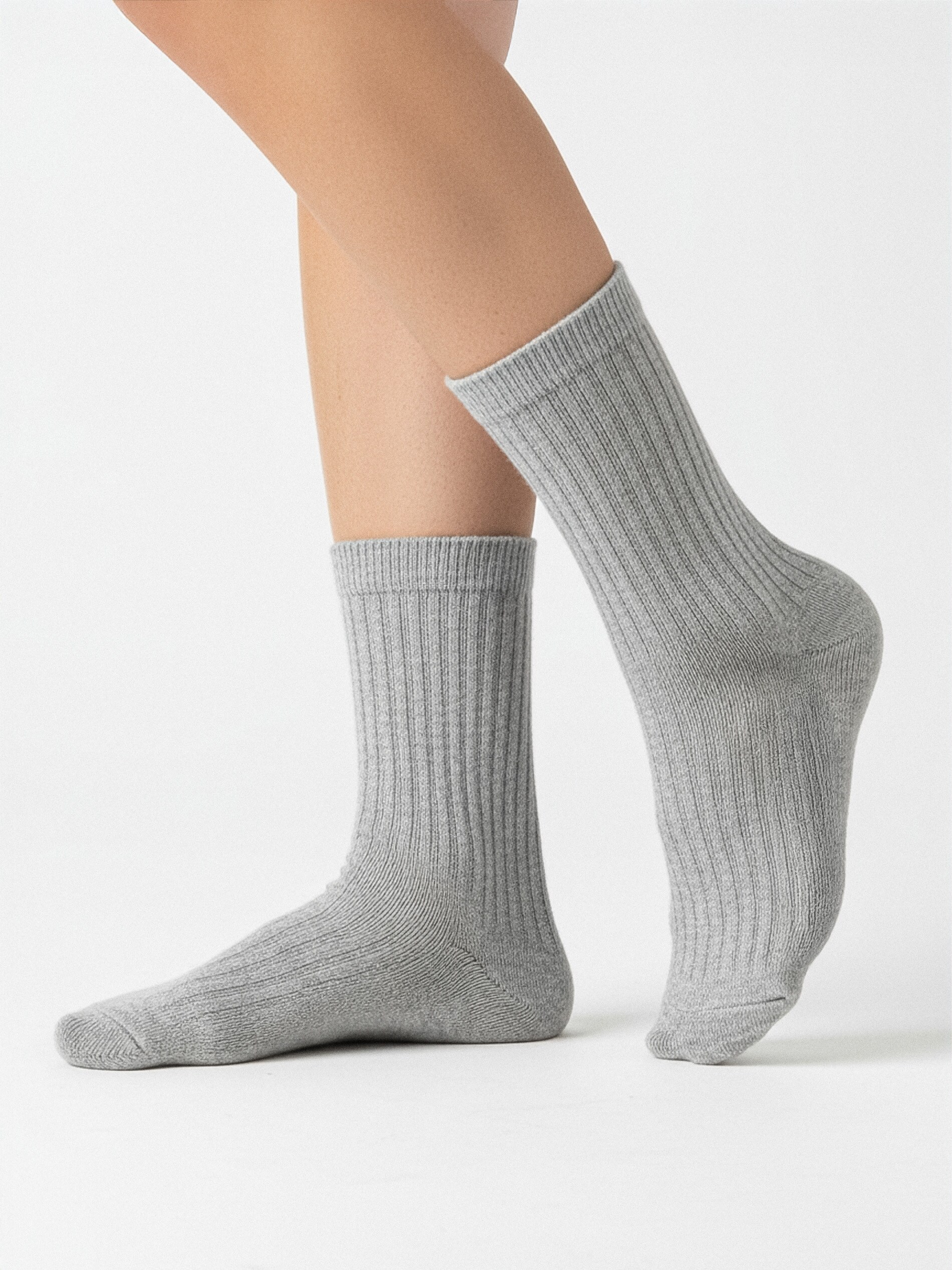 Sinsay - Σετ με 2 ζεύγη κάλτσες - ανοιχτό γκρι φωτογραφία