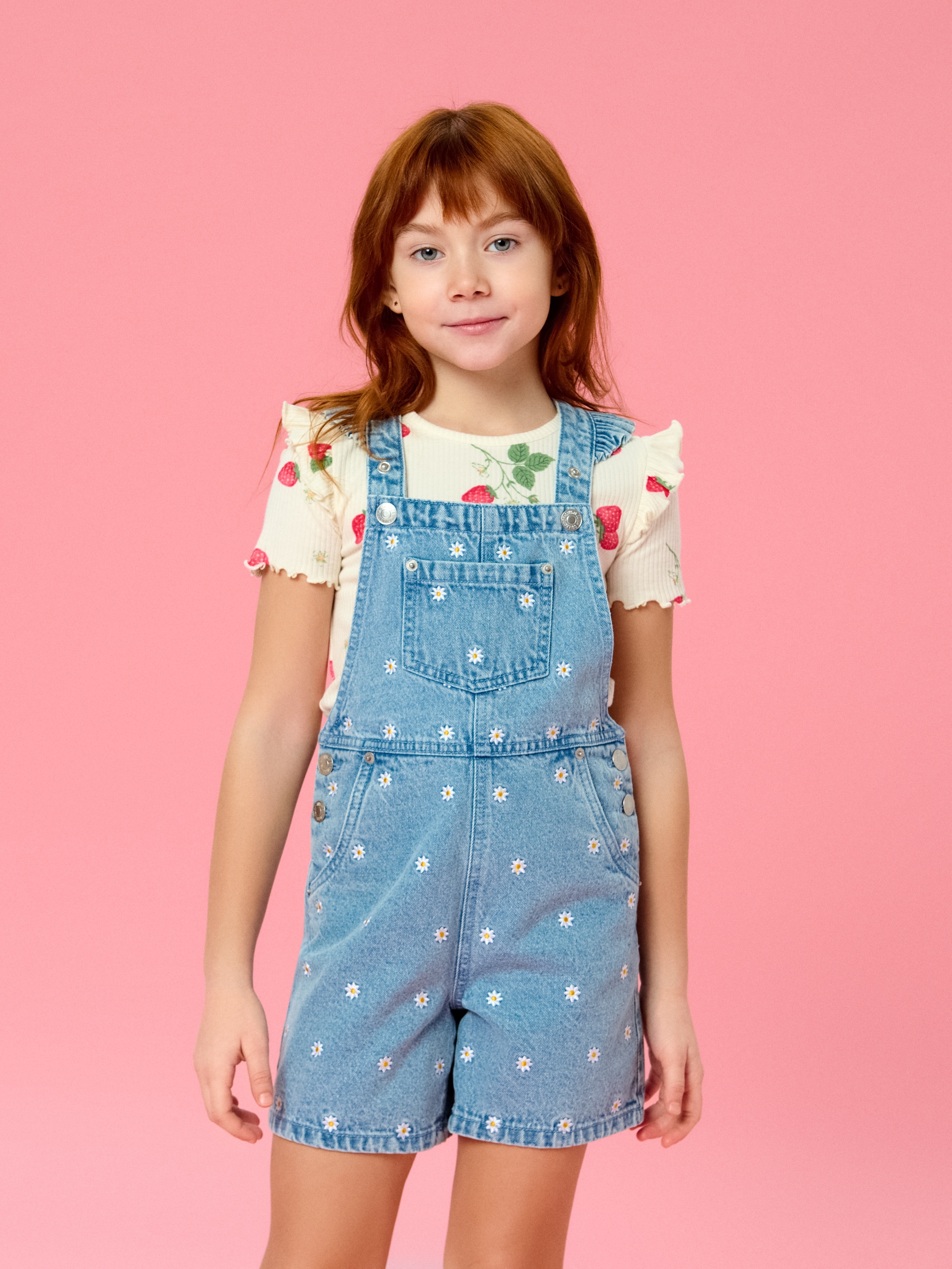 Sinsay - Jeansowe szorty ogrodniczki - granatowy