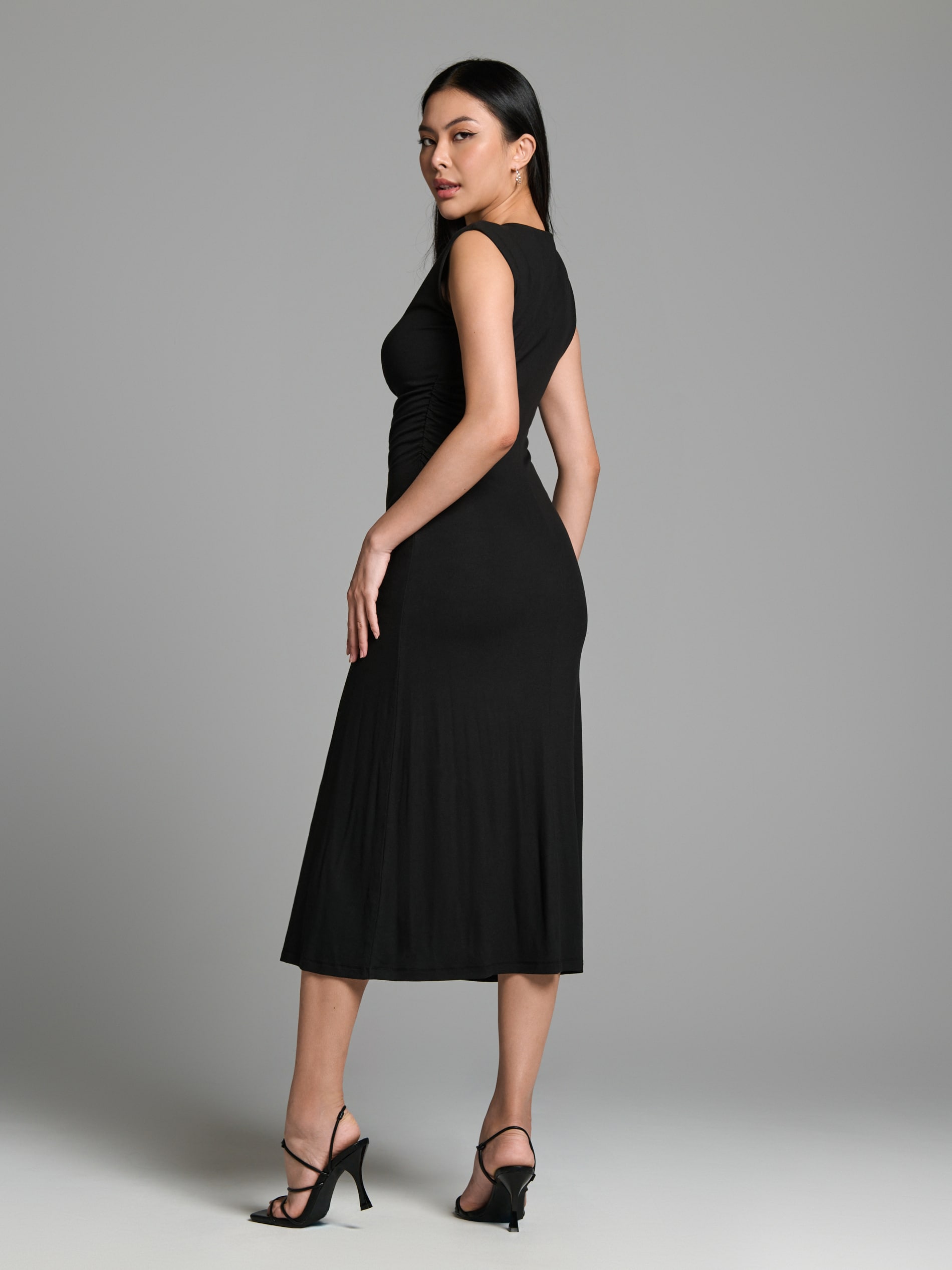 Sinsay - Φόρεμα με σούρες - μαυρο φωτογραφία