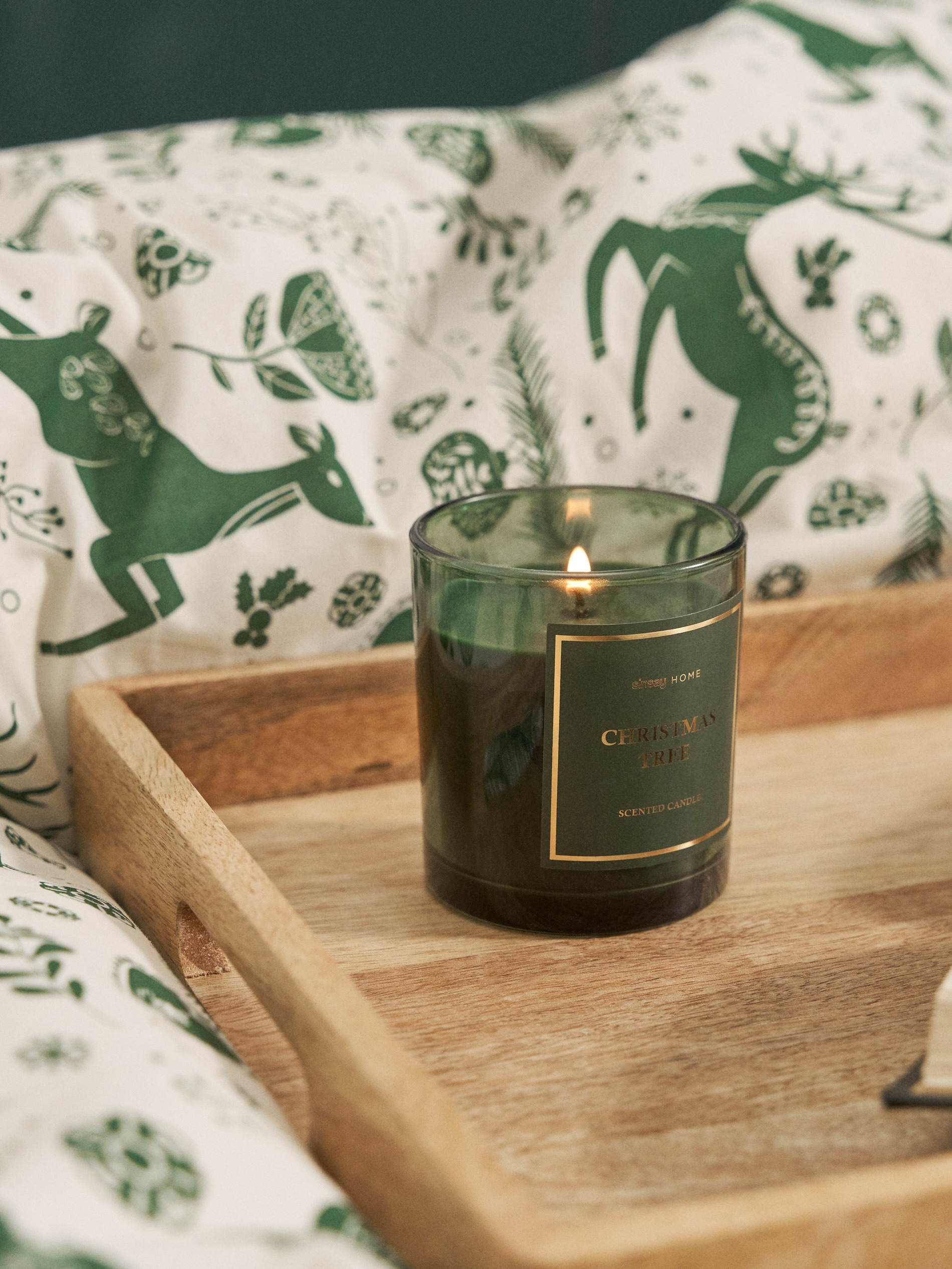 Sinsay - Αρωματικό κερί με γιορτινό μοτίβο Christmas Tree - σκουρο πρασινο φωτογραφία