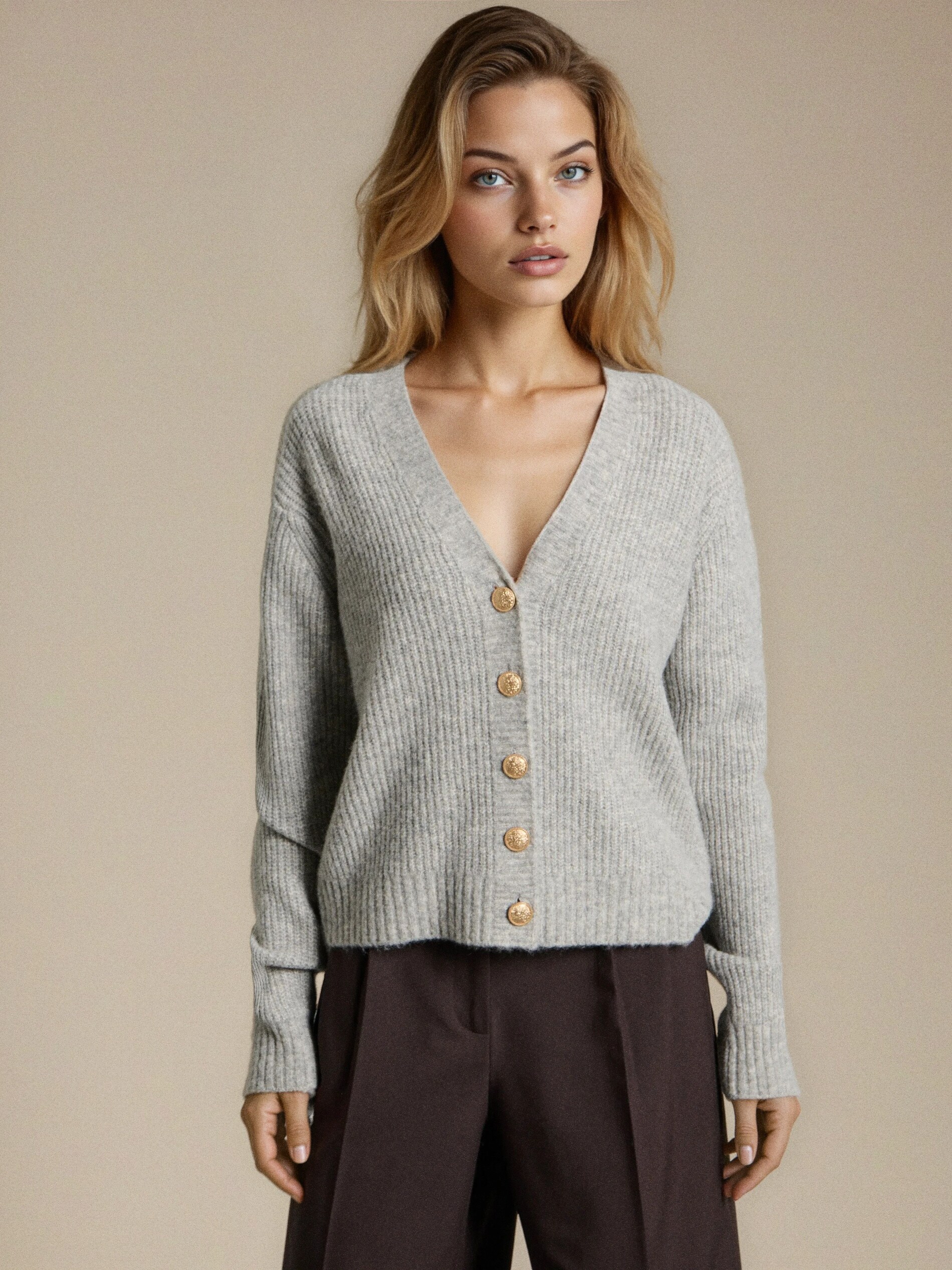 Sinsay - Πουλόβερ με διακοσμητικά κουμπιά - ανοιχτό γκρι φωτογραφία