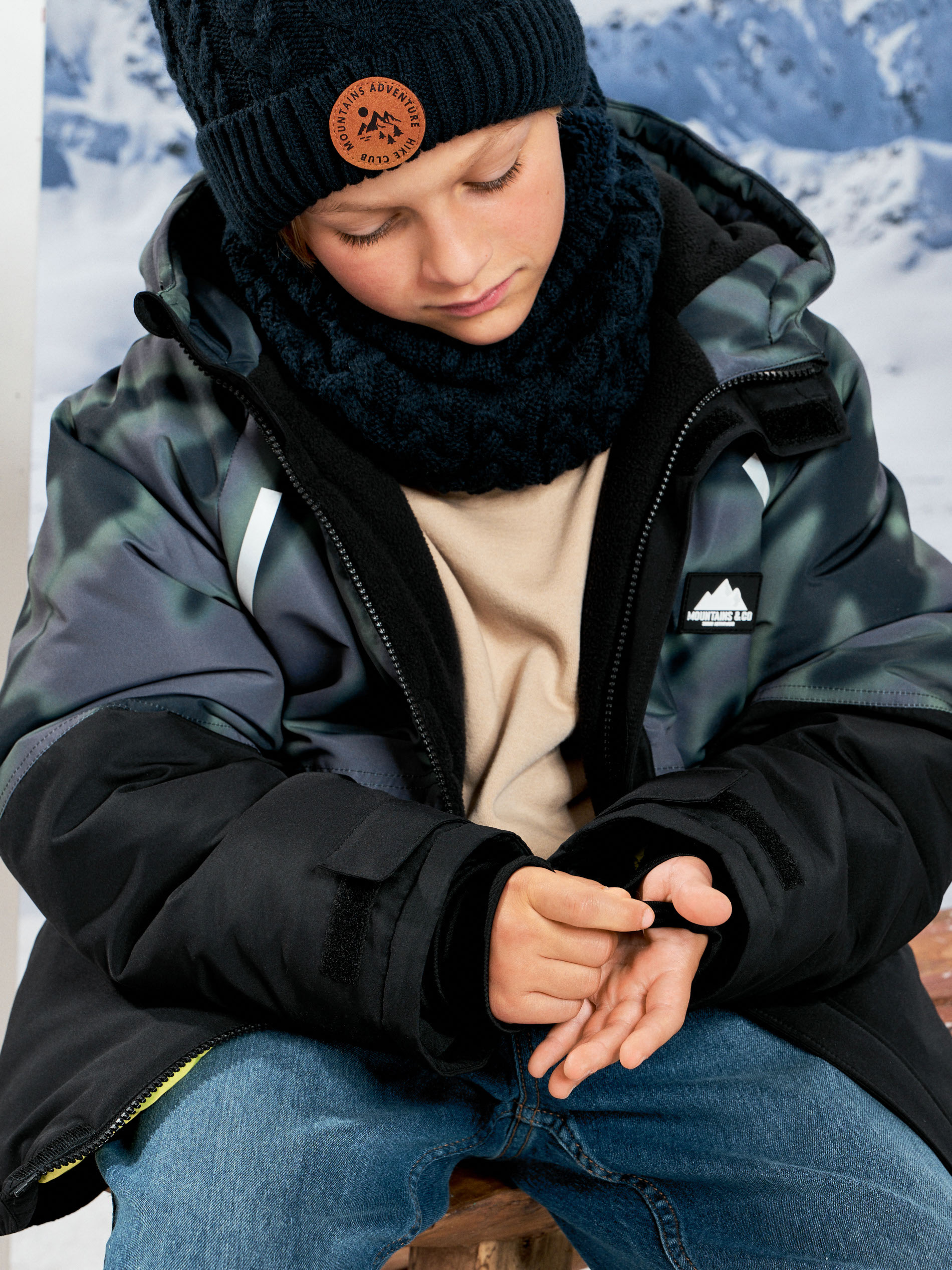 Sinsay - Μπουφάν με φερμουάρ και κουκούλα - μαυρο φωτογραφία