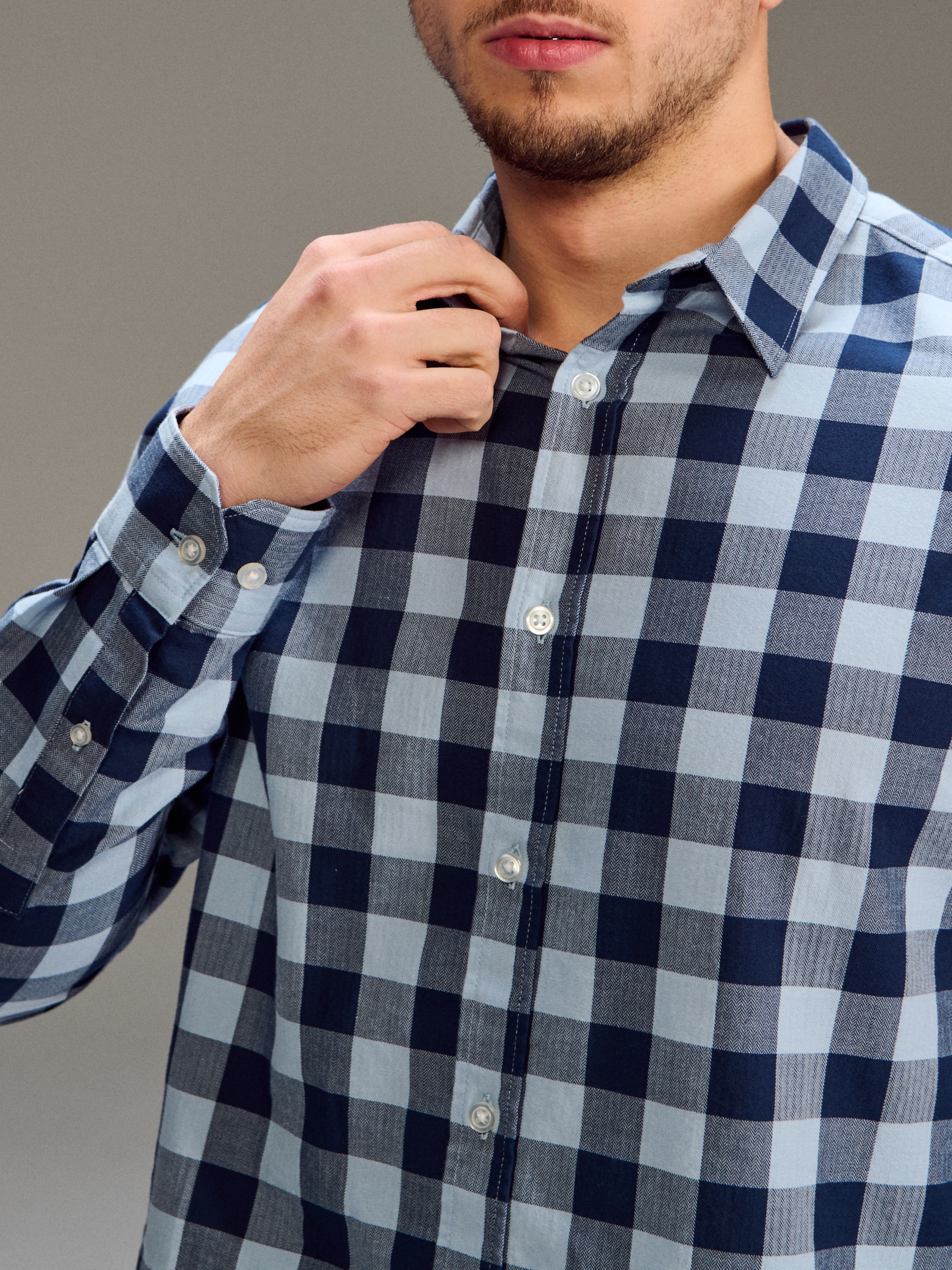 Sinsay - Bawełniana koszula w kratę - niebieski