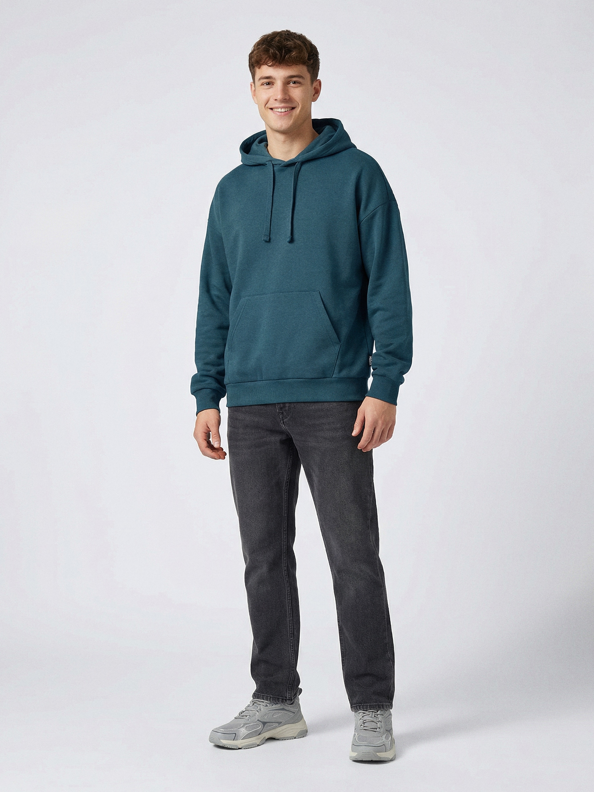 Sinsay - Bluza z kapturem z domieszką bawełny - niebieski