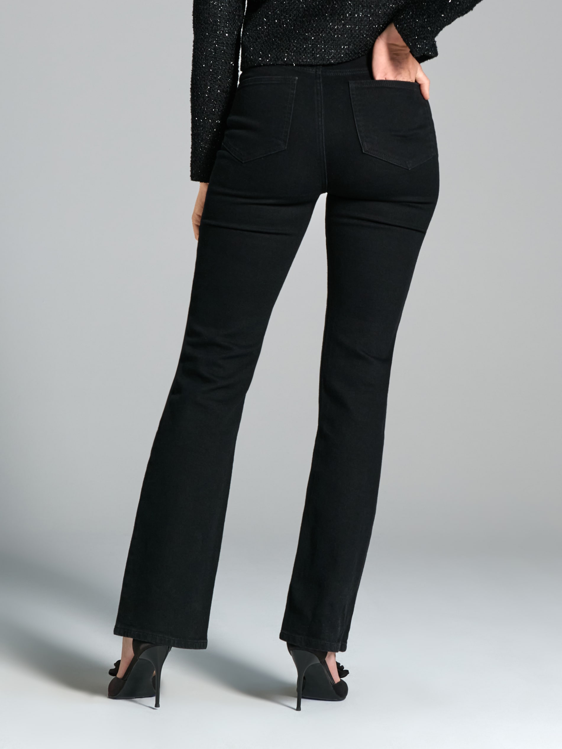 Sinsay - Ψηλόμεσο τζιν παντελόνι flare - μαυρο φωτογραφία