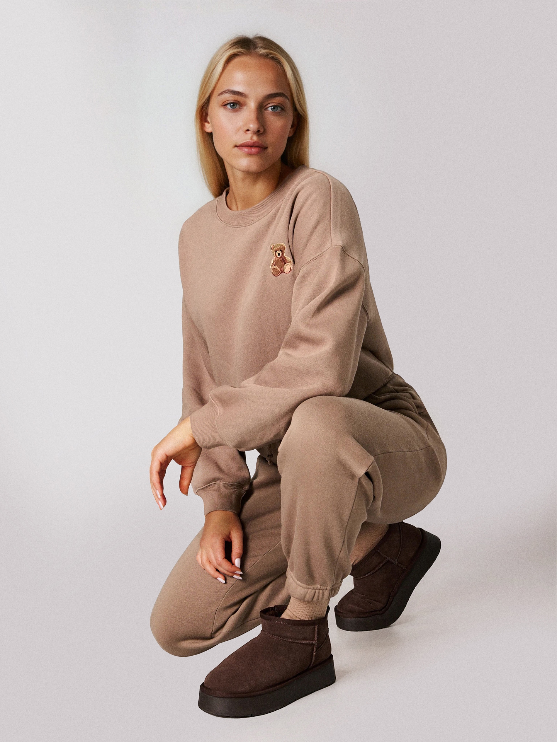 Sinsay - Παντελόνι jogger - σκουρο καφε φωτογραφία