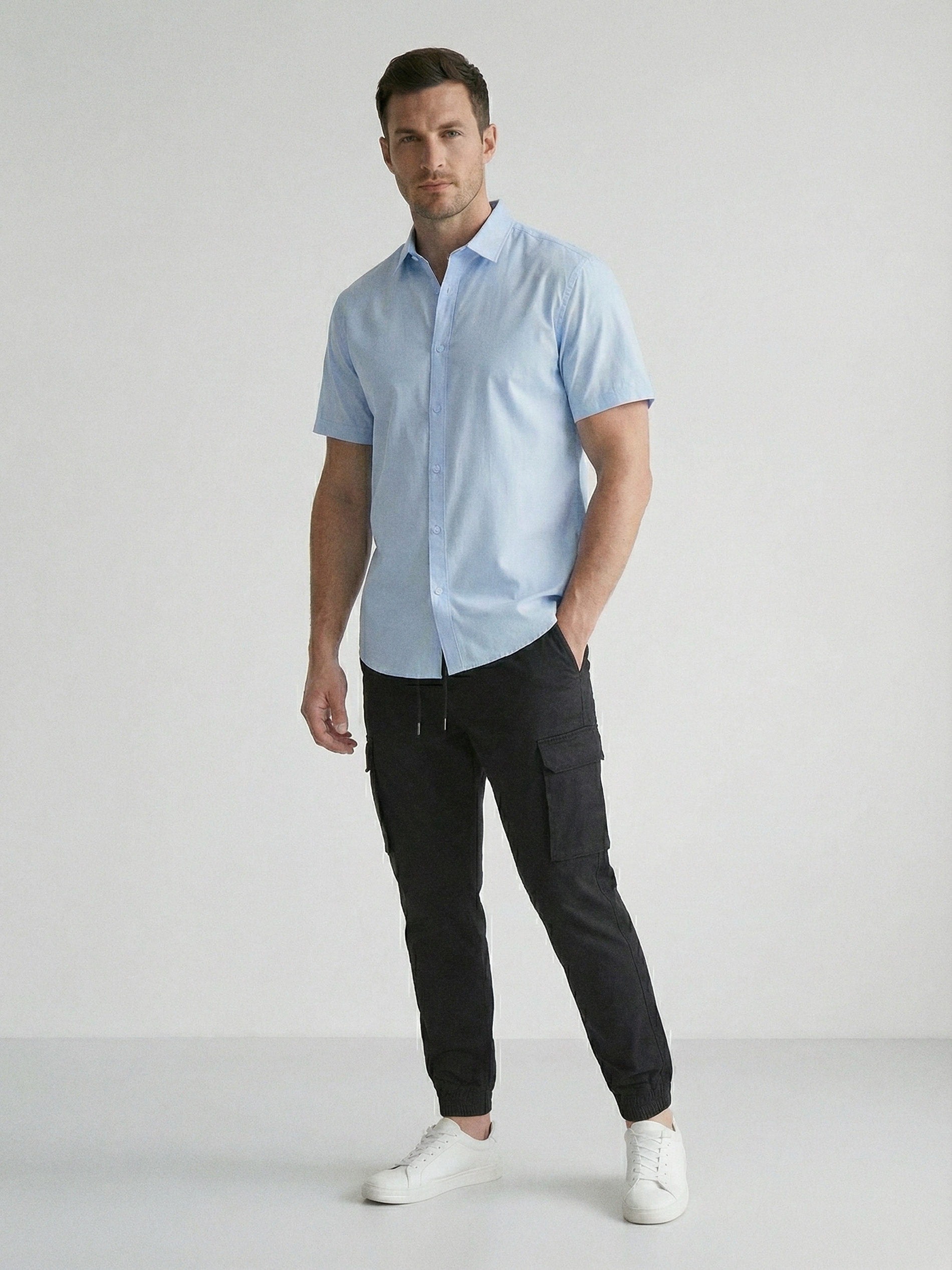 Sinsay - Spodnie jogger cargo - czarny