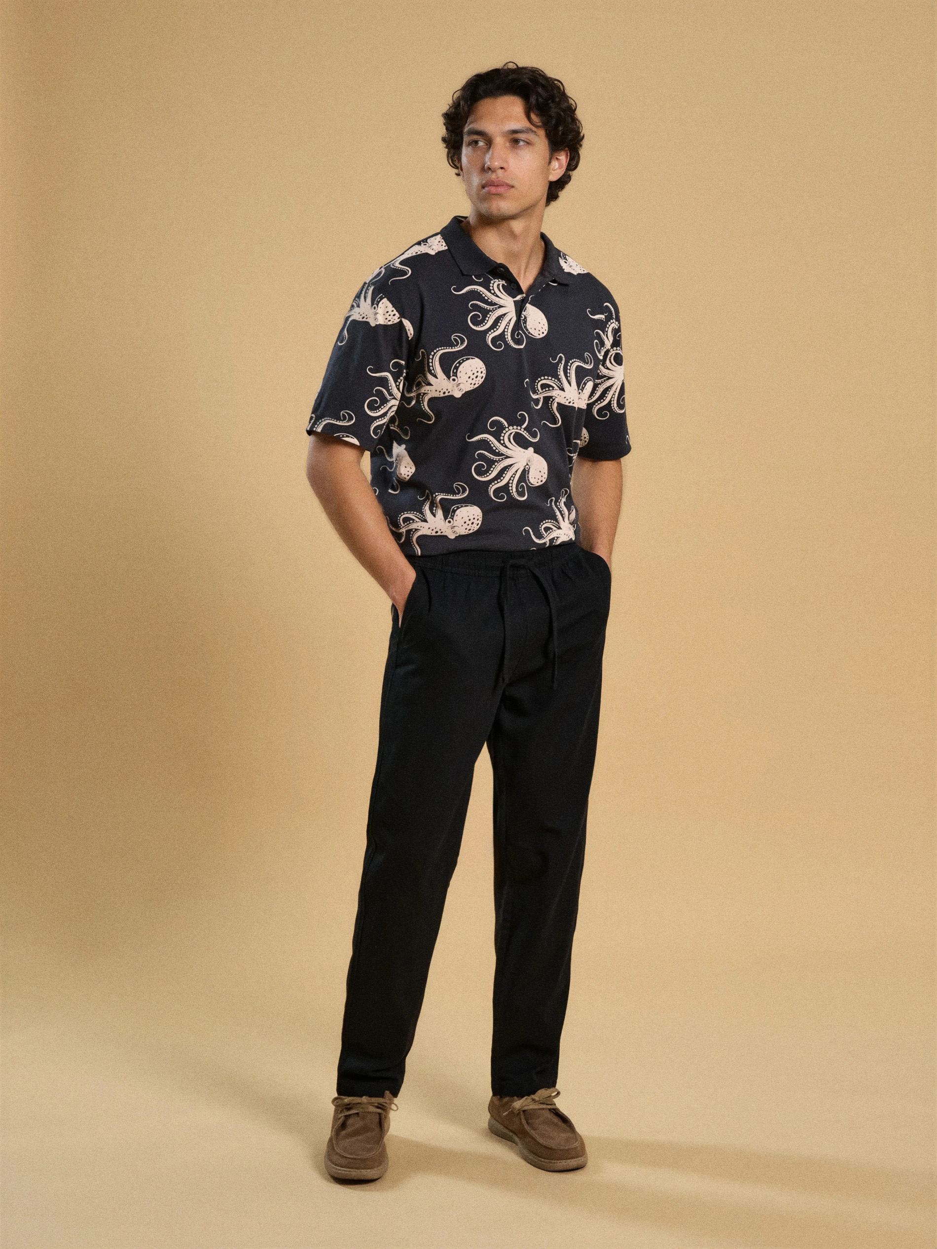 Sinsay - Spodnie chino jogger - czarny