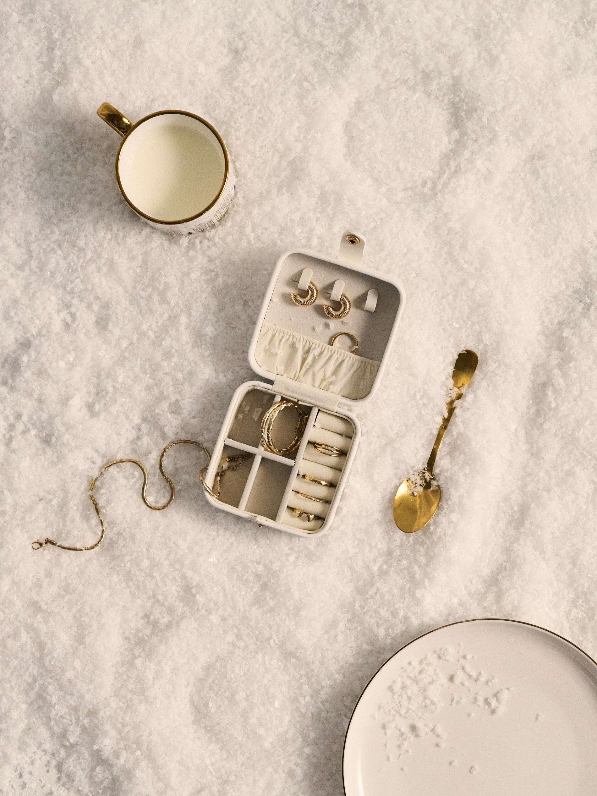 Sinsay - Κοσμηματοθήκη - λευκο φωτογραφία