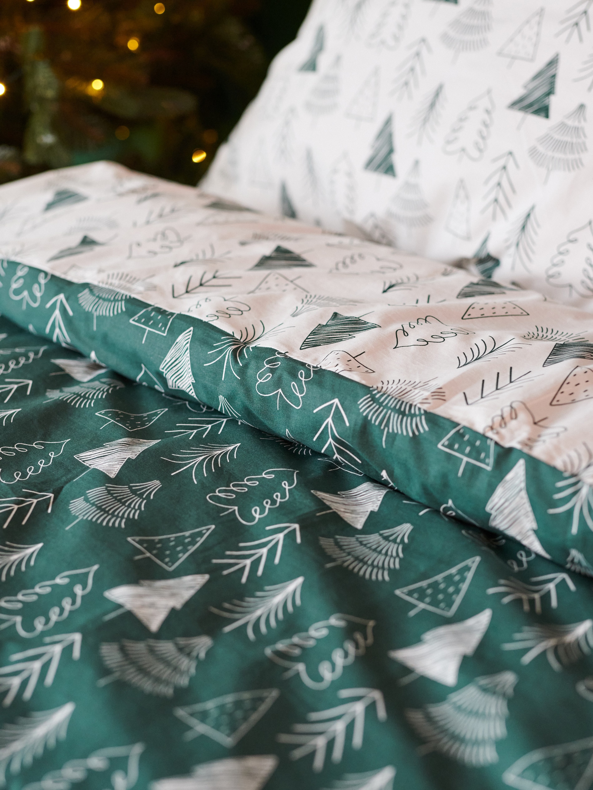 Sinsay - Σετ βαμβακερών σεντονιών με σχέδιο χριστουγεννιάτικο δέντρο - πρασινο φωτογραφία