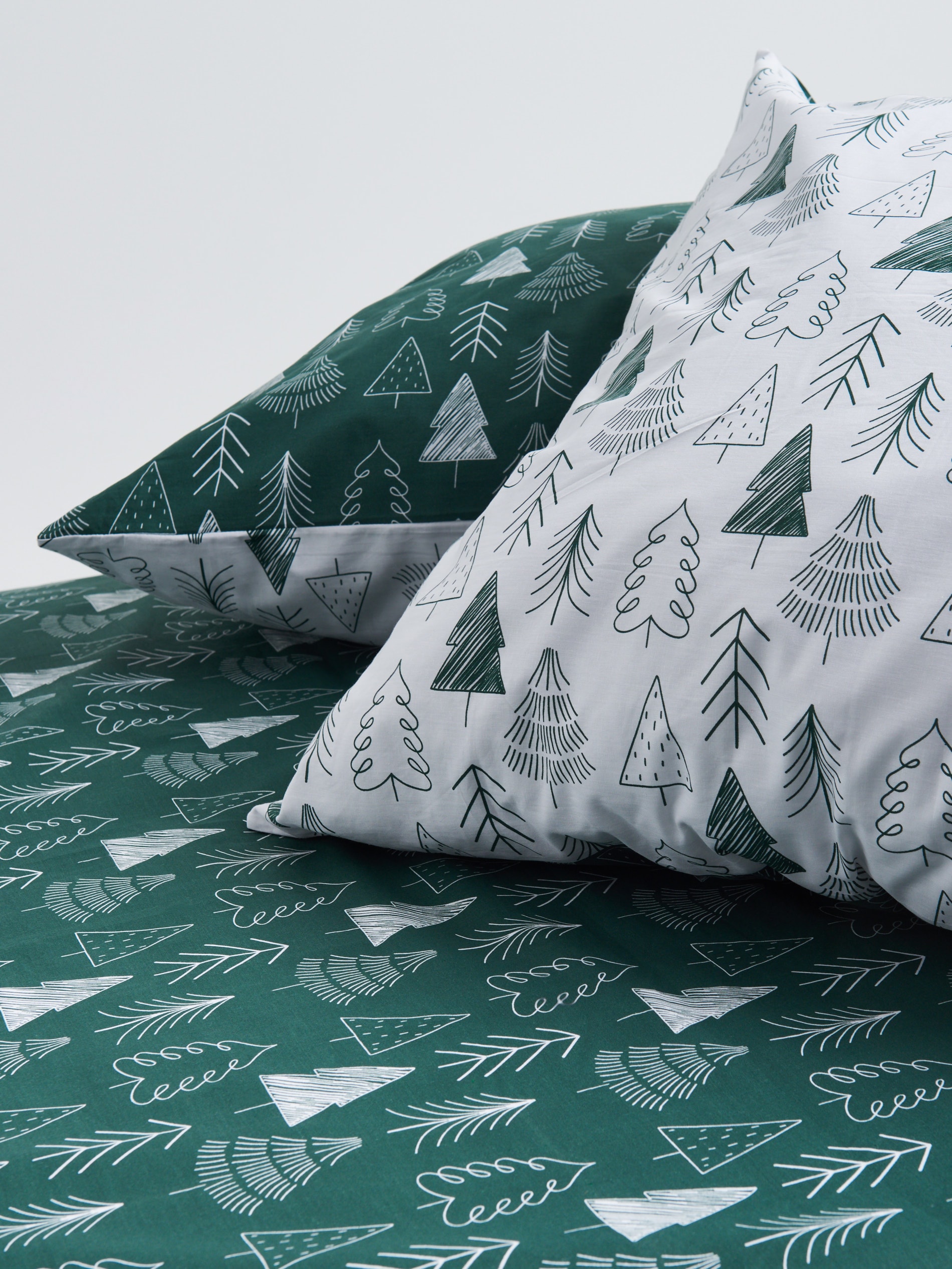 Sinsay - Σετ βαμβακερών σεντονιών με σχέδιο χριστουγεννιάτικο δέντρο - πρασινο φωτογραφία