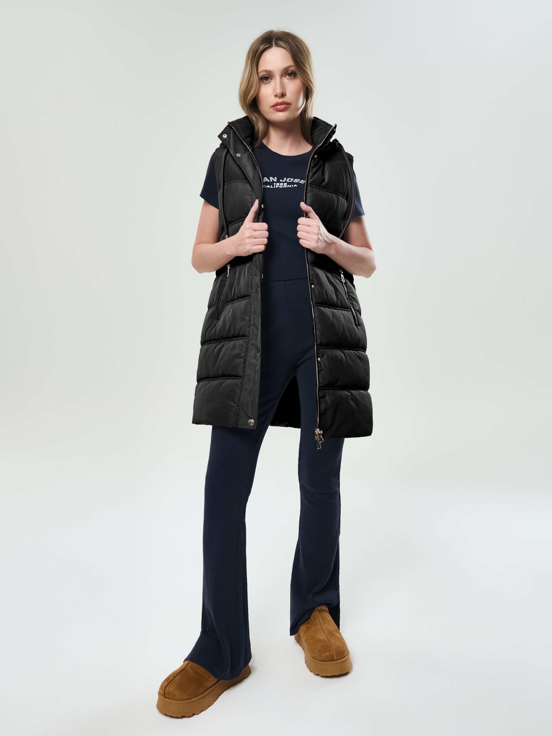 Sinsay - Αμάνικο μπουφάν puffer - μαυρο φωτογραφία