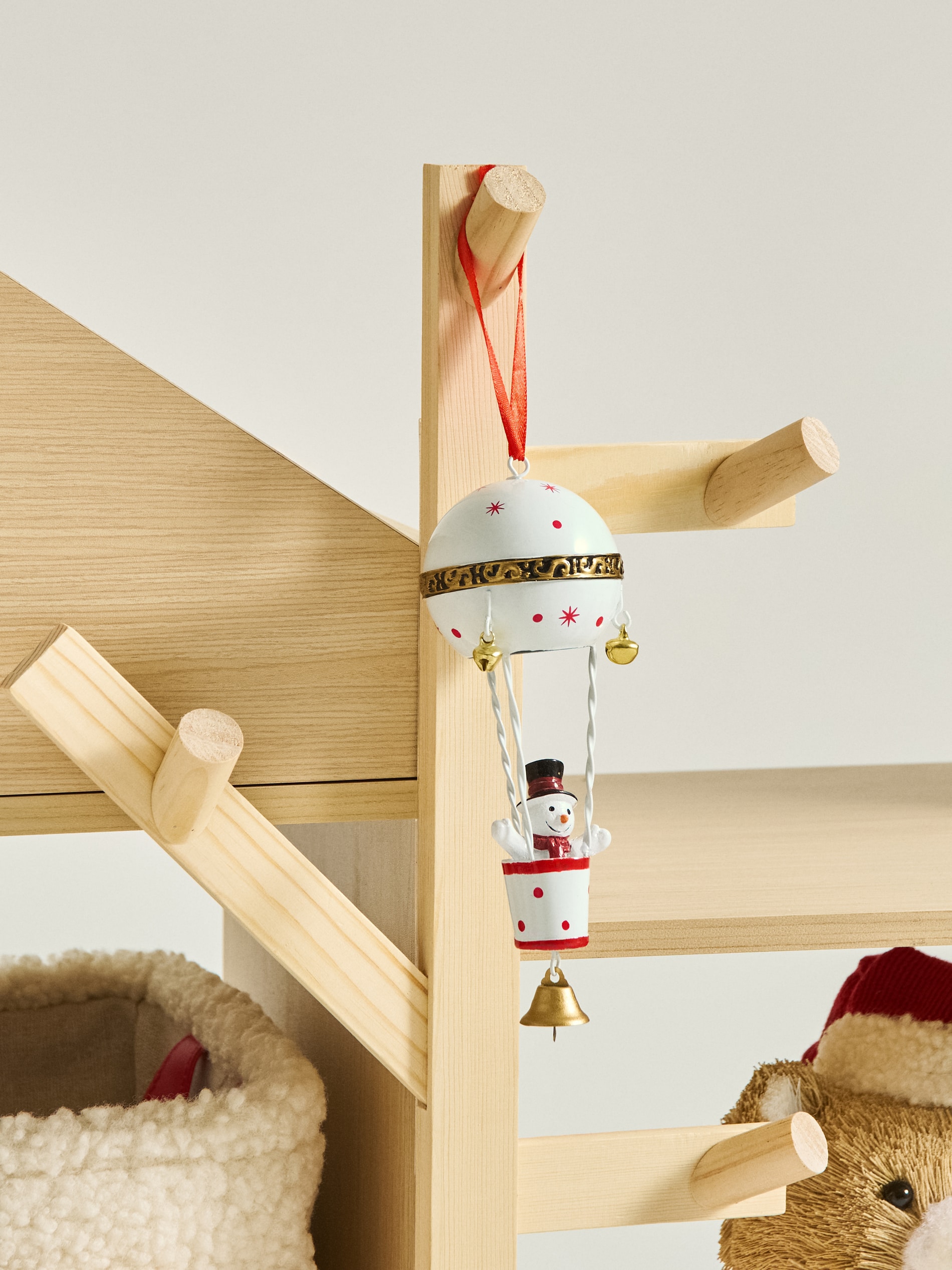 Sinsay - Χριστουγεννιάτικη διακόσμηση σε σχήμα χιονάνθρωπου - λευκο φωτογραφία