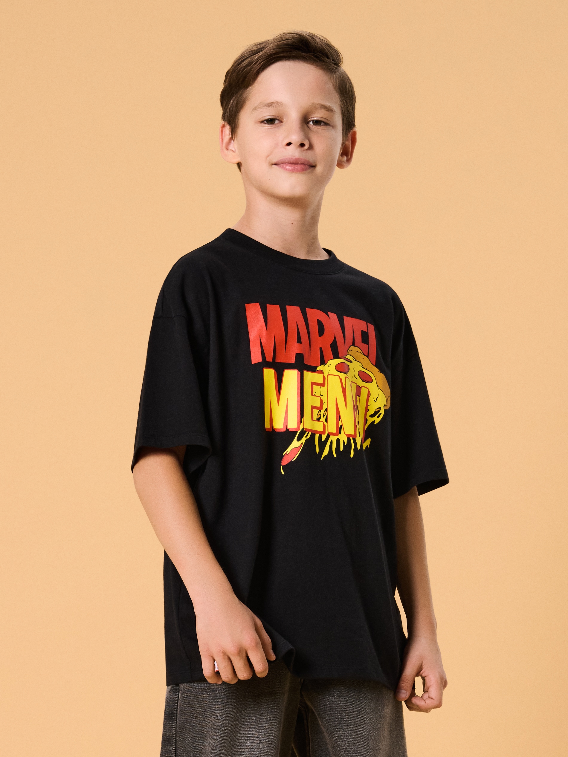 Sinsay - Koszulka z nadrukiem na plecach Marvel - czarny