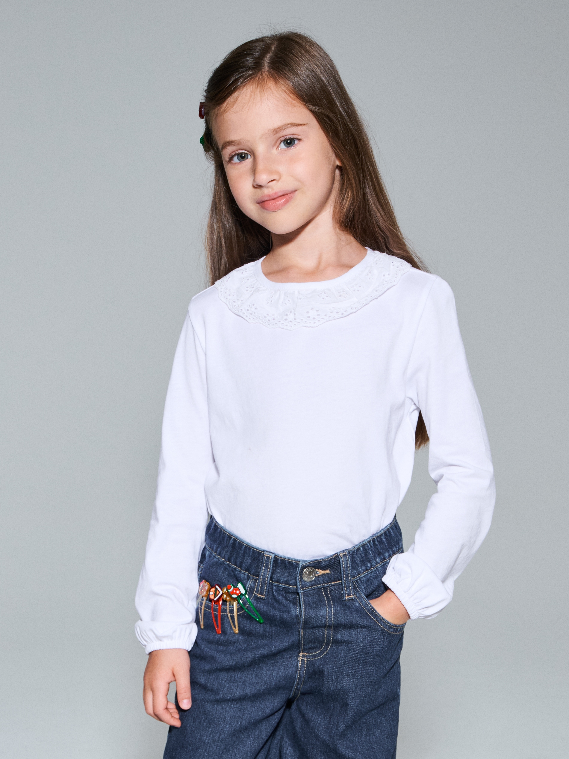 Sinsay - Bluzka z koronkowym kołnierzykiem - biały