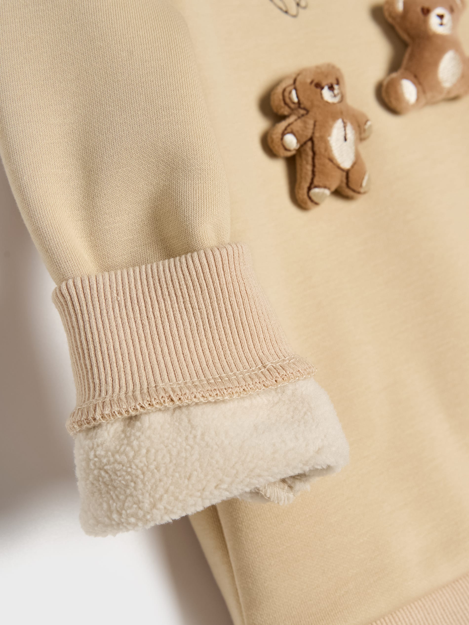 Sinsay - Φούτερ με στρογγυλή λαιμόκοψη - κρεμ φωτογραφία