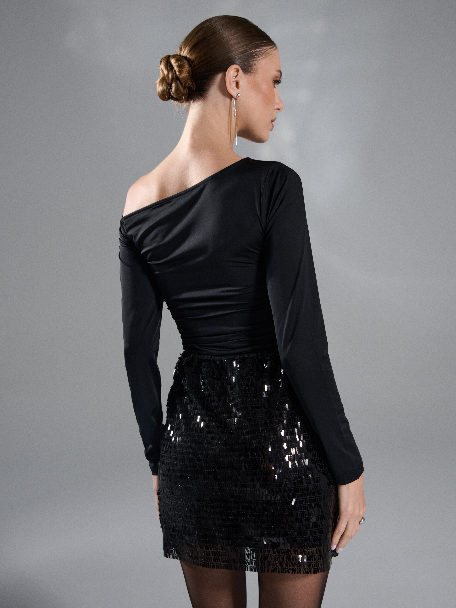 Sinsay - Κορμάκι με ασύμμετρο ντεκολτέ - μαυρο φωτογραφία