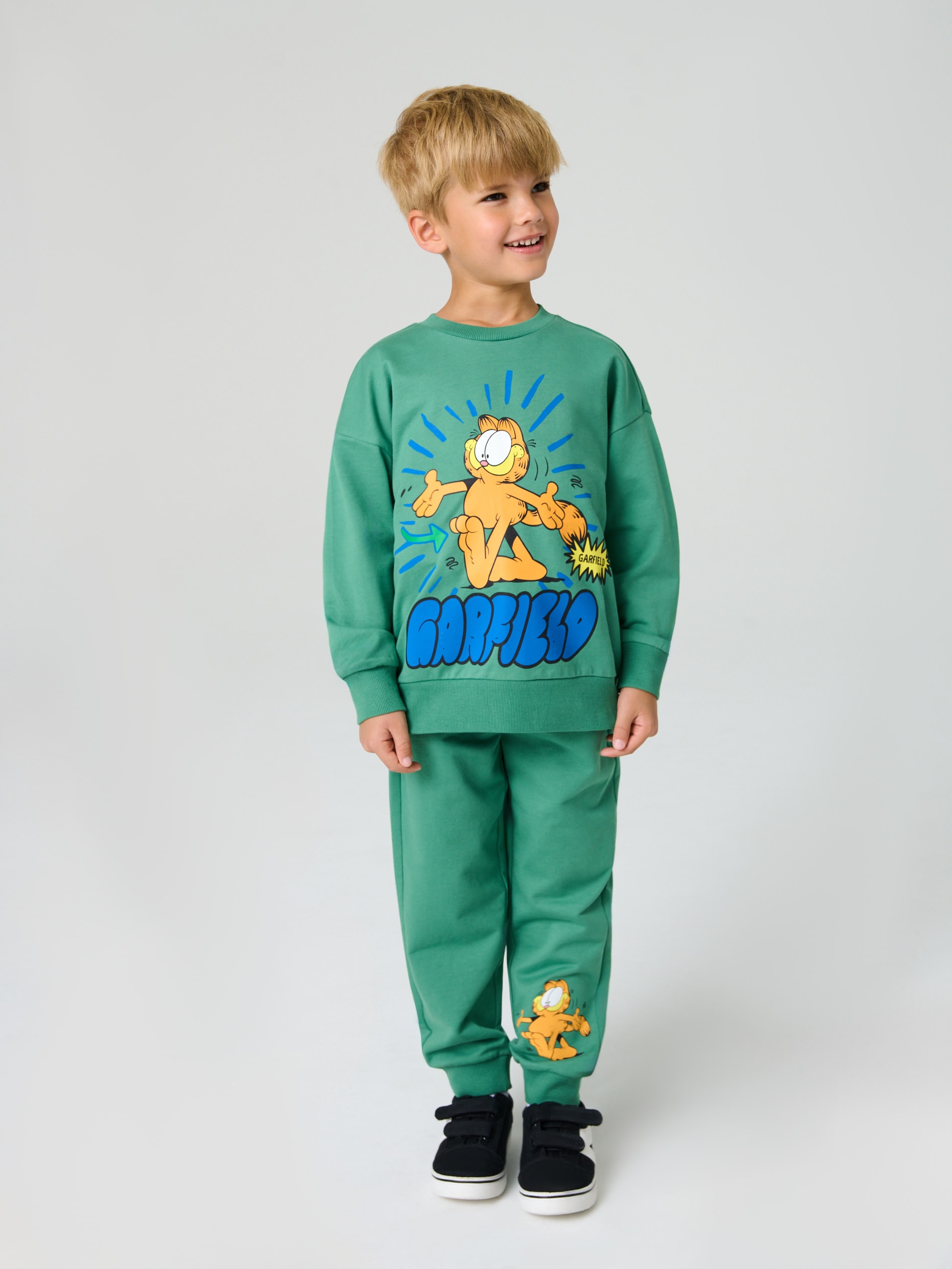 Sinsay - Spodnie dresowe Garfield - zielony