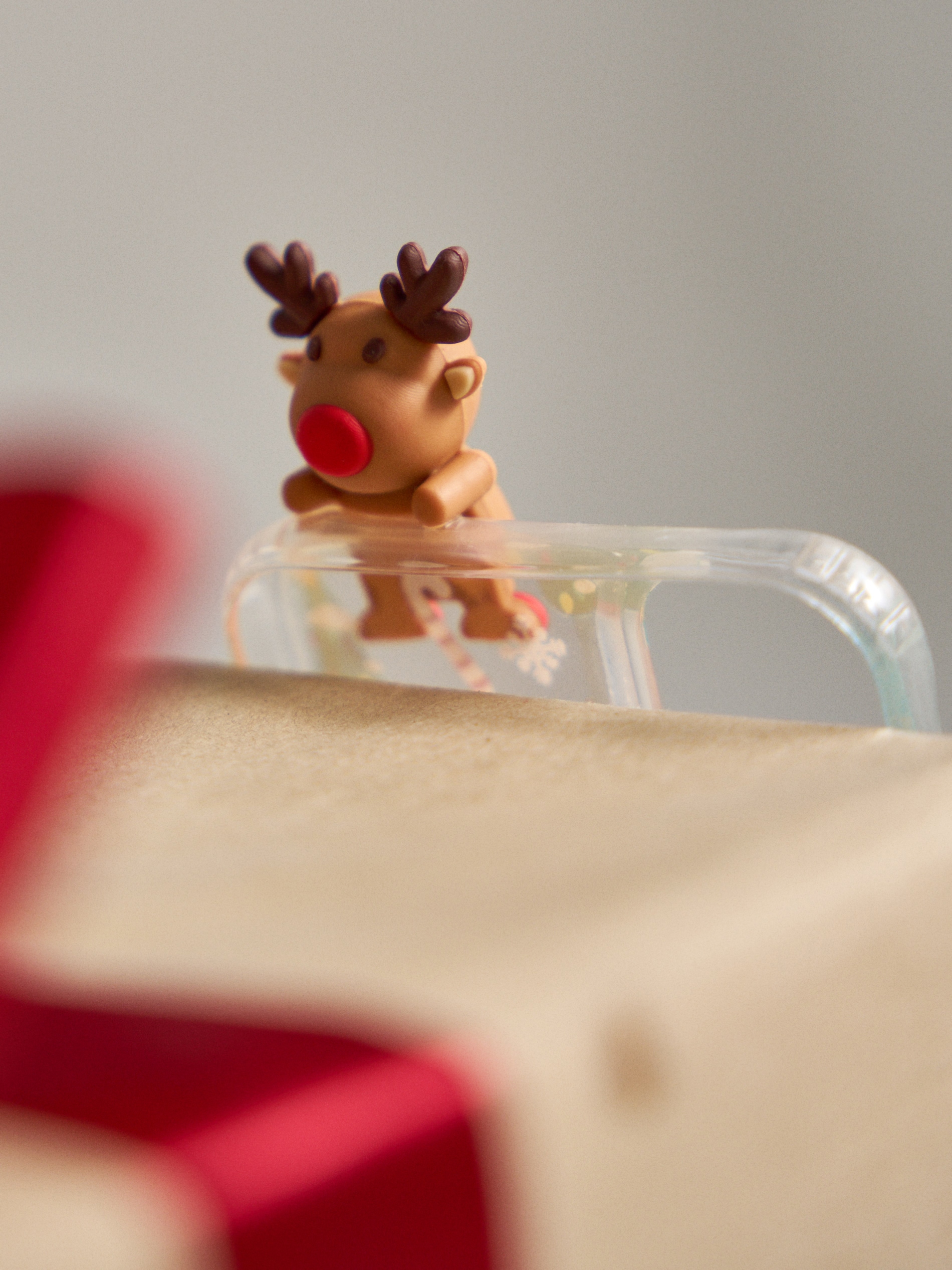 Sinsay - Χριστουγεννιάτικη θήκη για iPhone 11/XR με μοτίβο τάρανδου - πολυχρωμο φωτογραφία