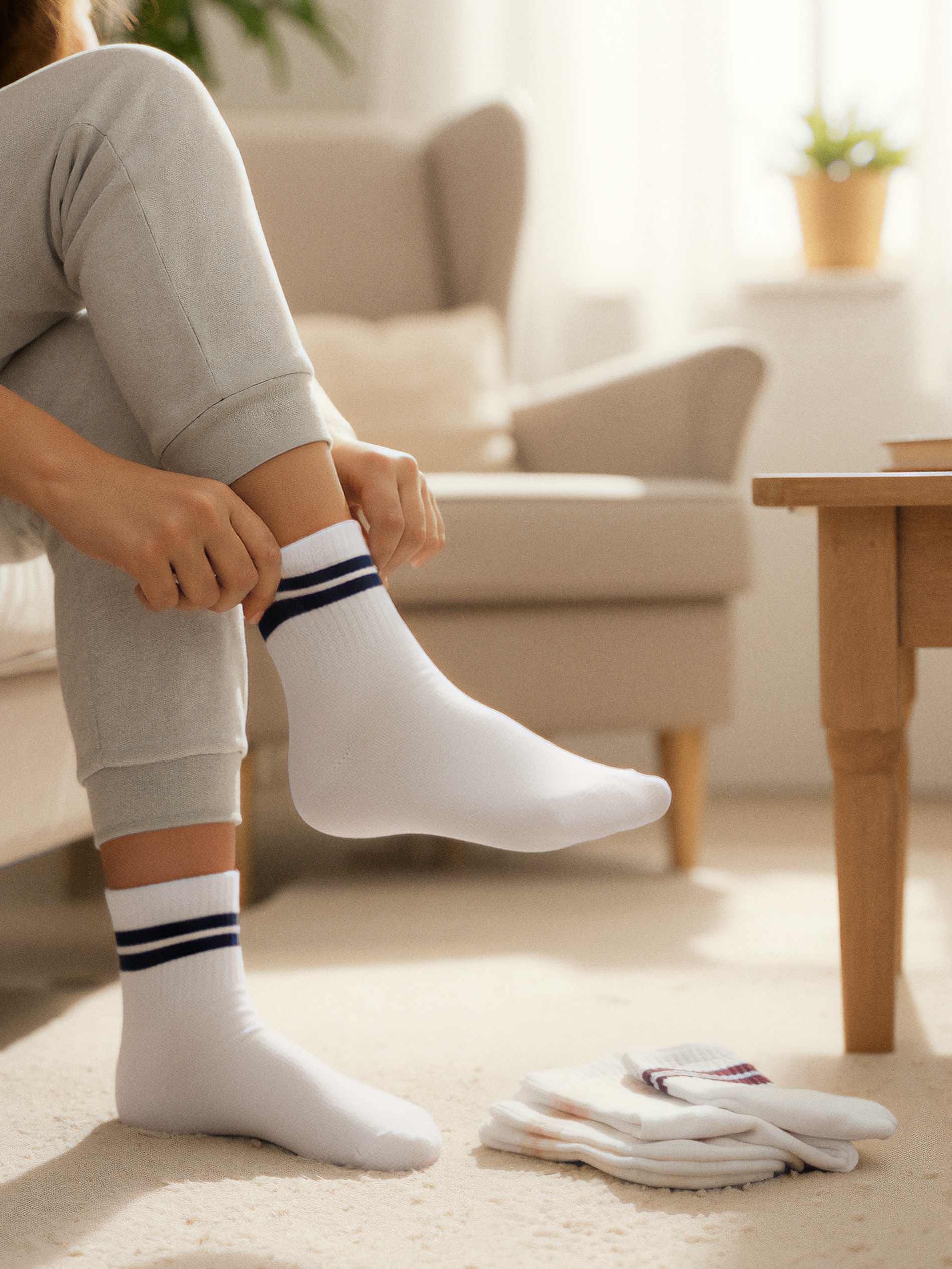 Sinsay - Prążkowane skarpetki 4 pack - wielobarwny