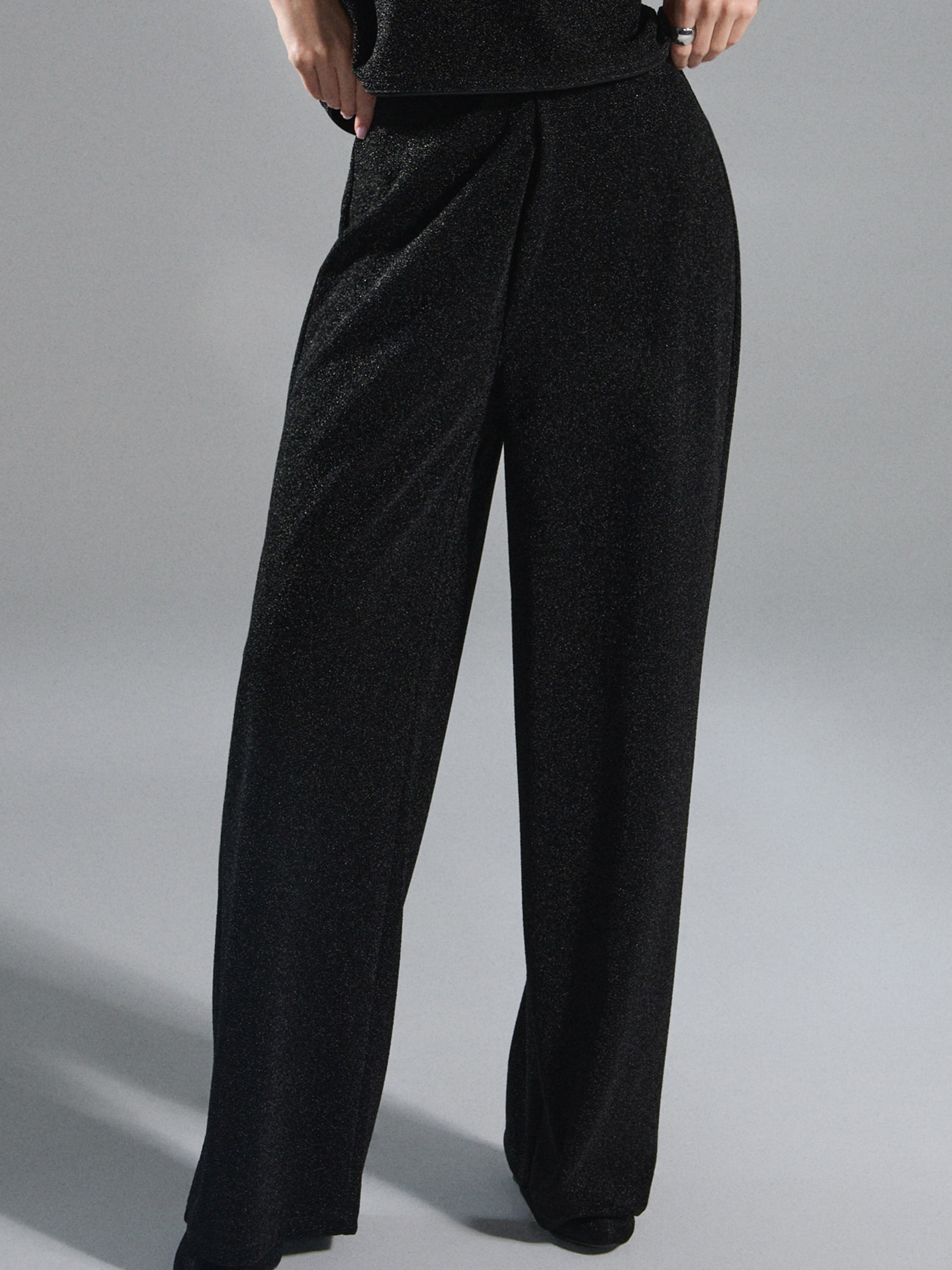 Sinsay - Spodnie wide leg z metalizowaną nicią - czarny