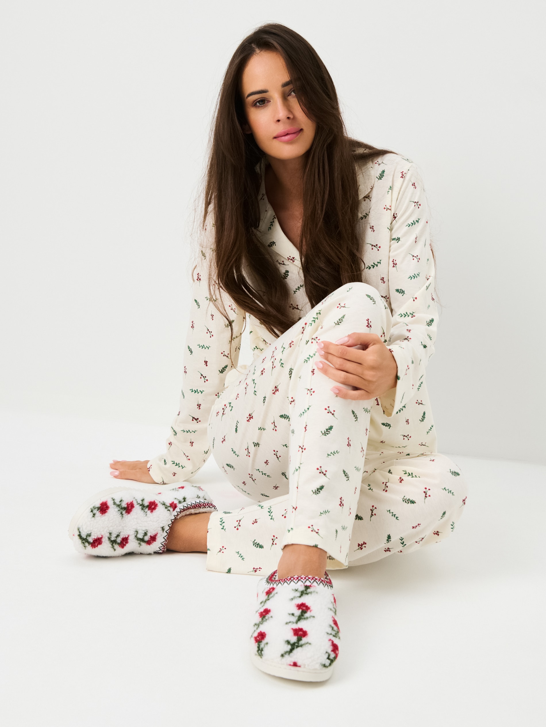 Sinsay - Παντόφλες - κρεμ φωτογραφία