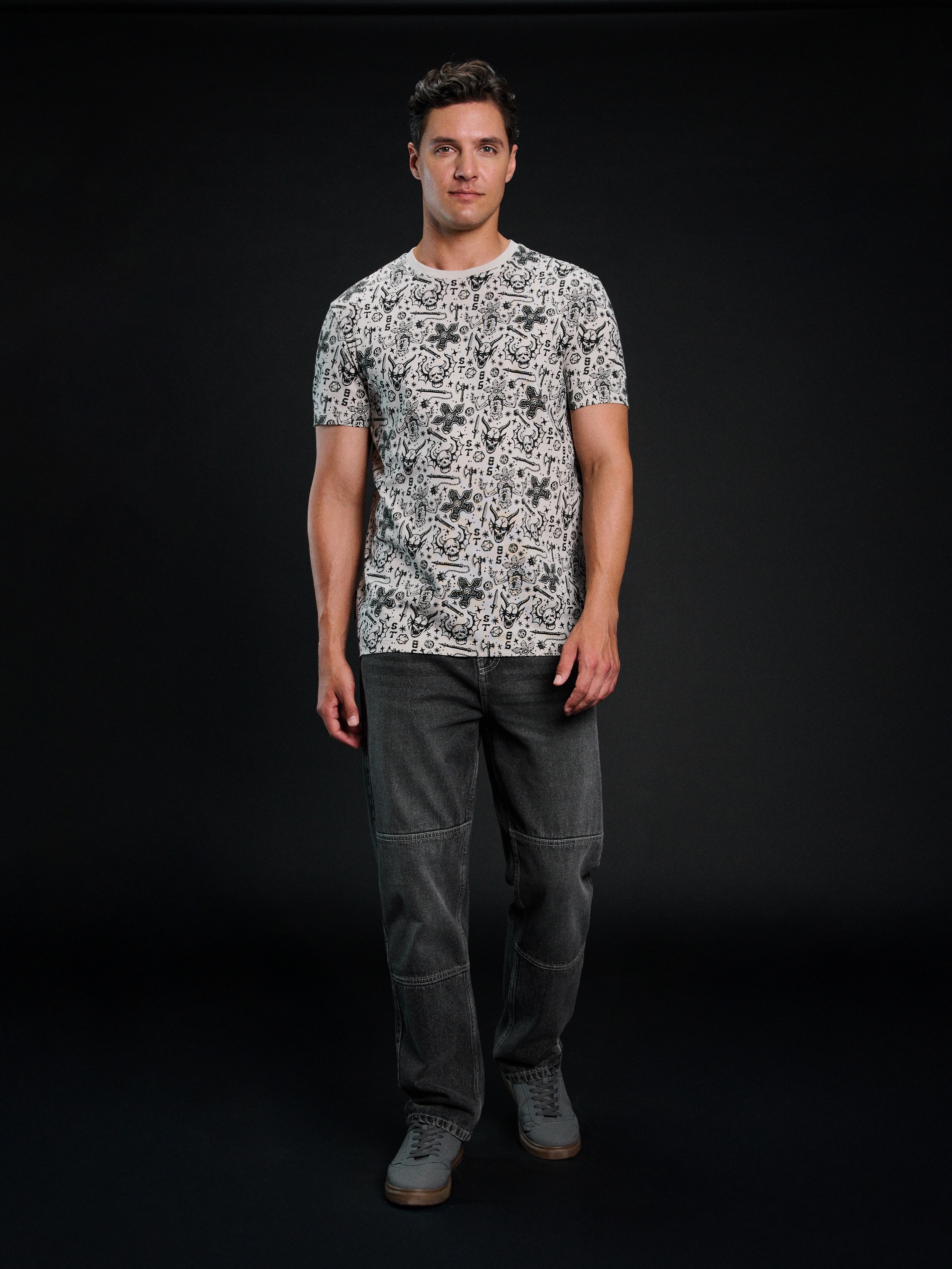 Sinsay - Μπλουζάκι με κοντό μανίκι Stranger Things - κρεμ φωτογραφία