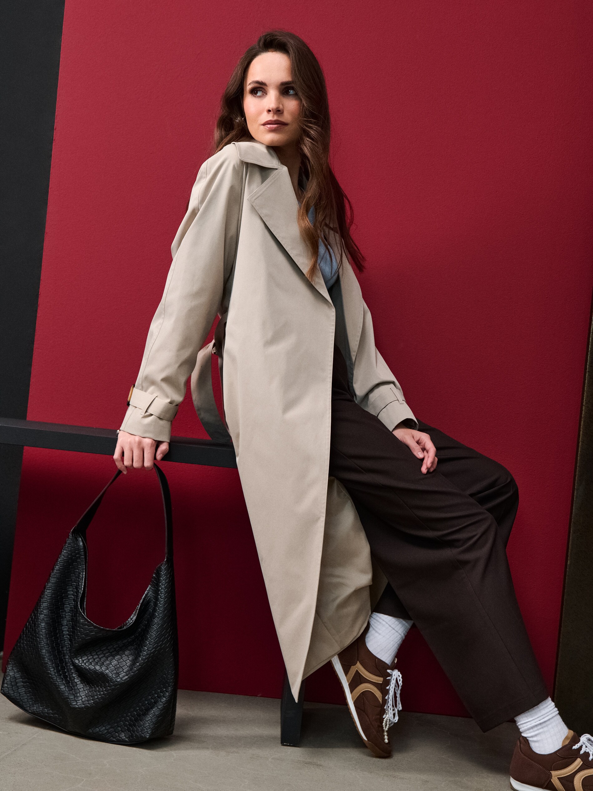 Sinsay - Τσάντα hobo από δερματίνη - μαυρο φωτογραφία