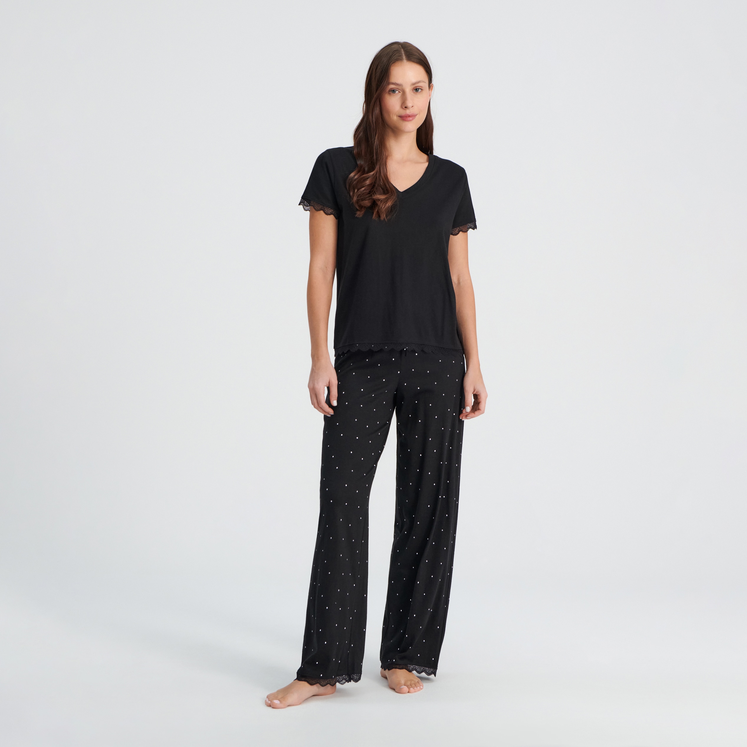 E-shop Sinsay - Dvojdielne pyžamo - Čierna