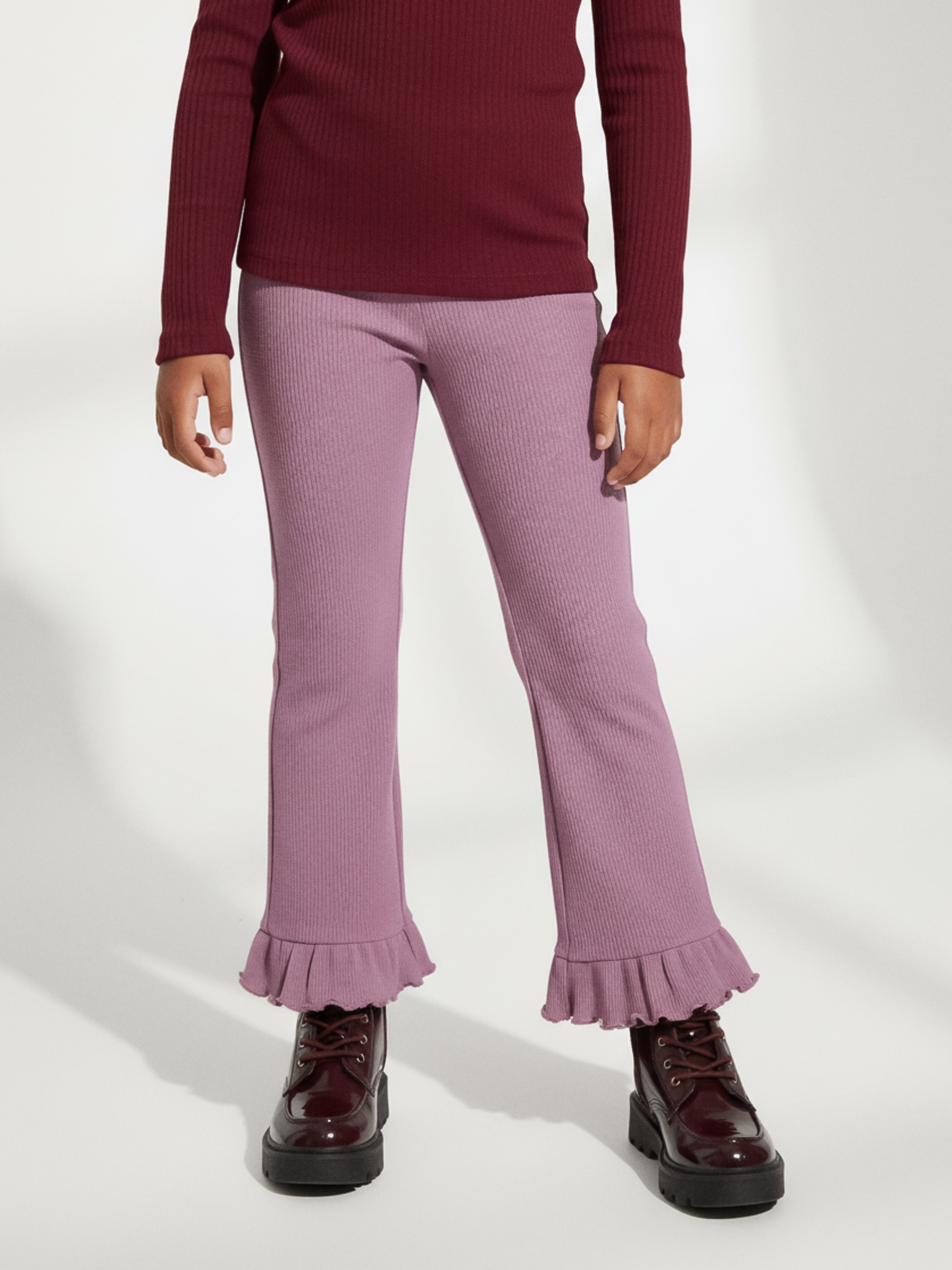 Sinsay - Legginsy z ozdobnymi falbanami przy nogawkach - fioletowy