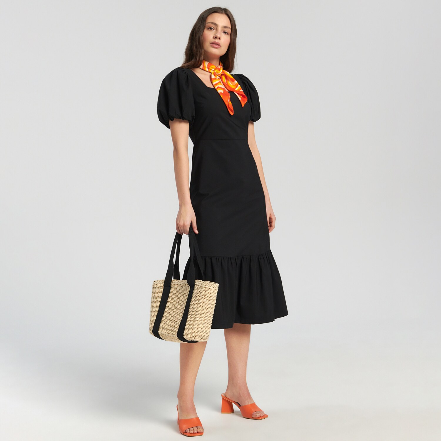 Levně Sinsay - Midi šaty s volány - Černý