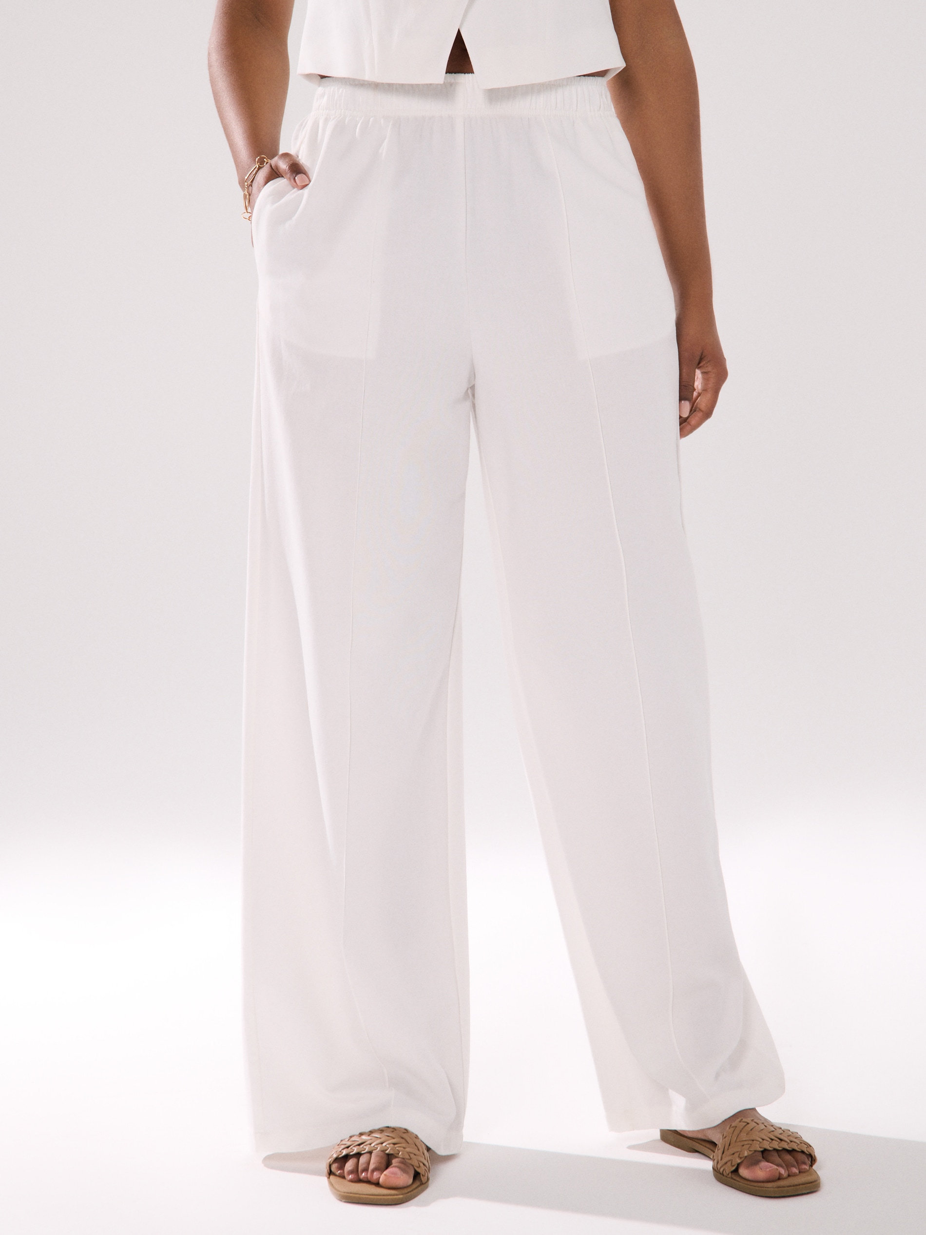 Sinsay - Spodnie wide leg z ozdobnymi przeszyciami - kremowy