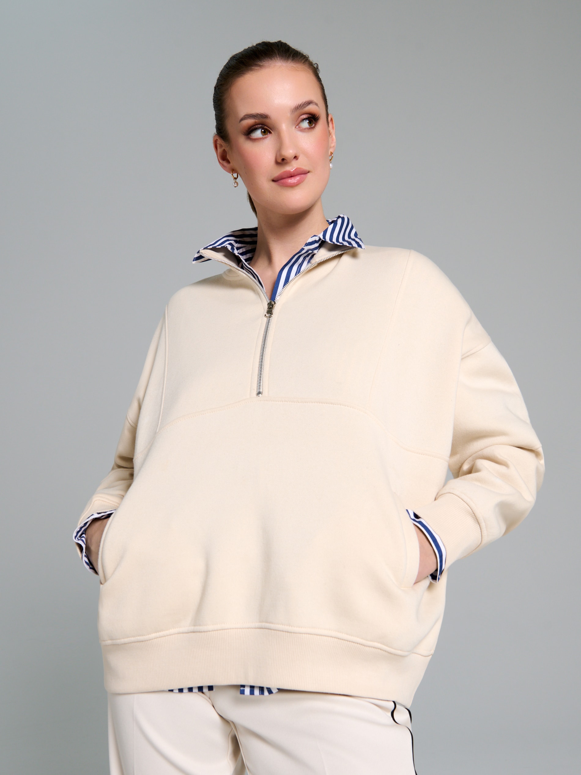 Sinsay - Bluza ze stójką - kremowy