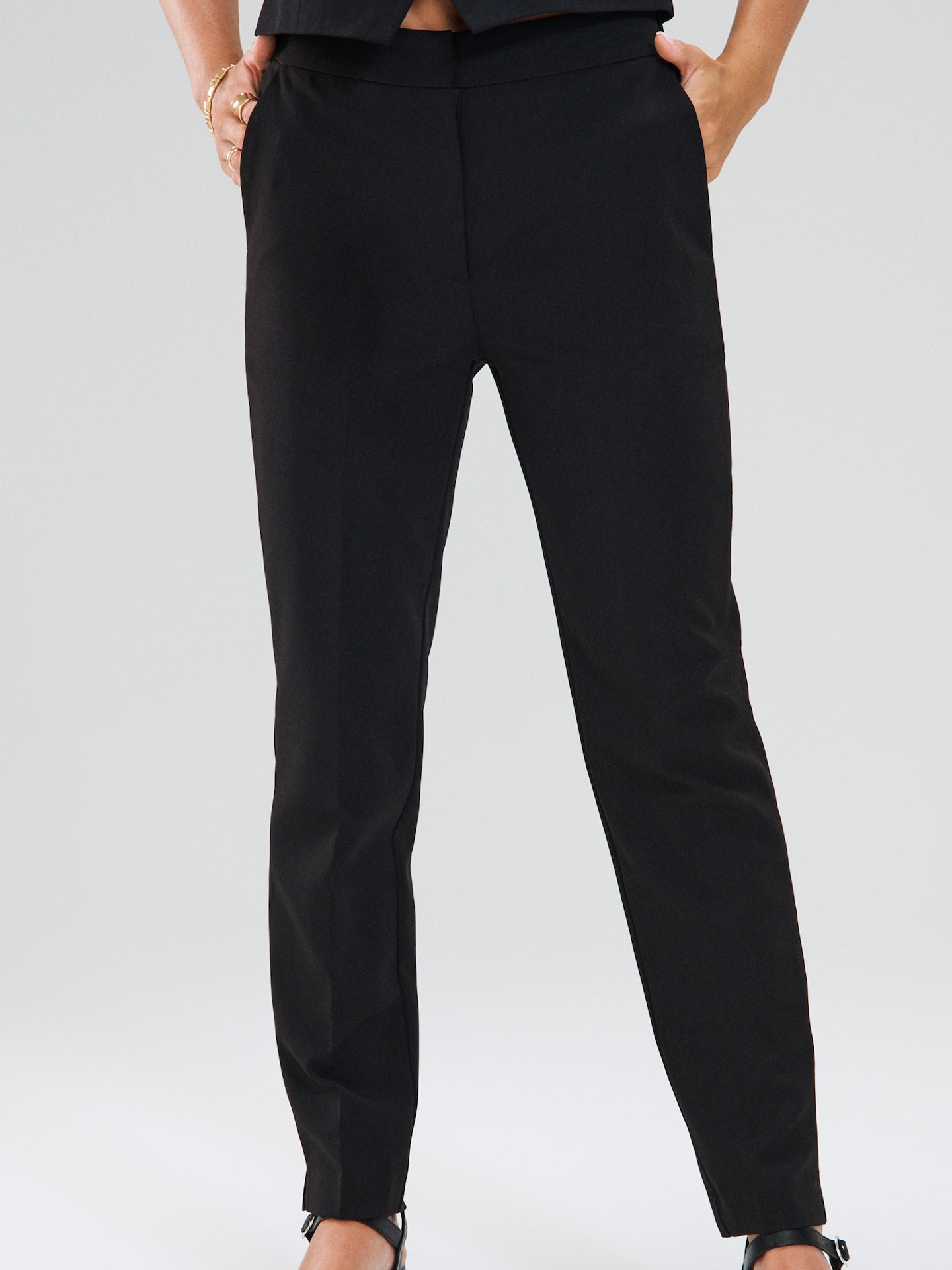 Sinsay - Eleganckie spodnie w kant - czarny