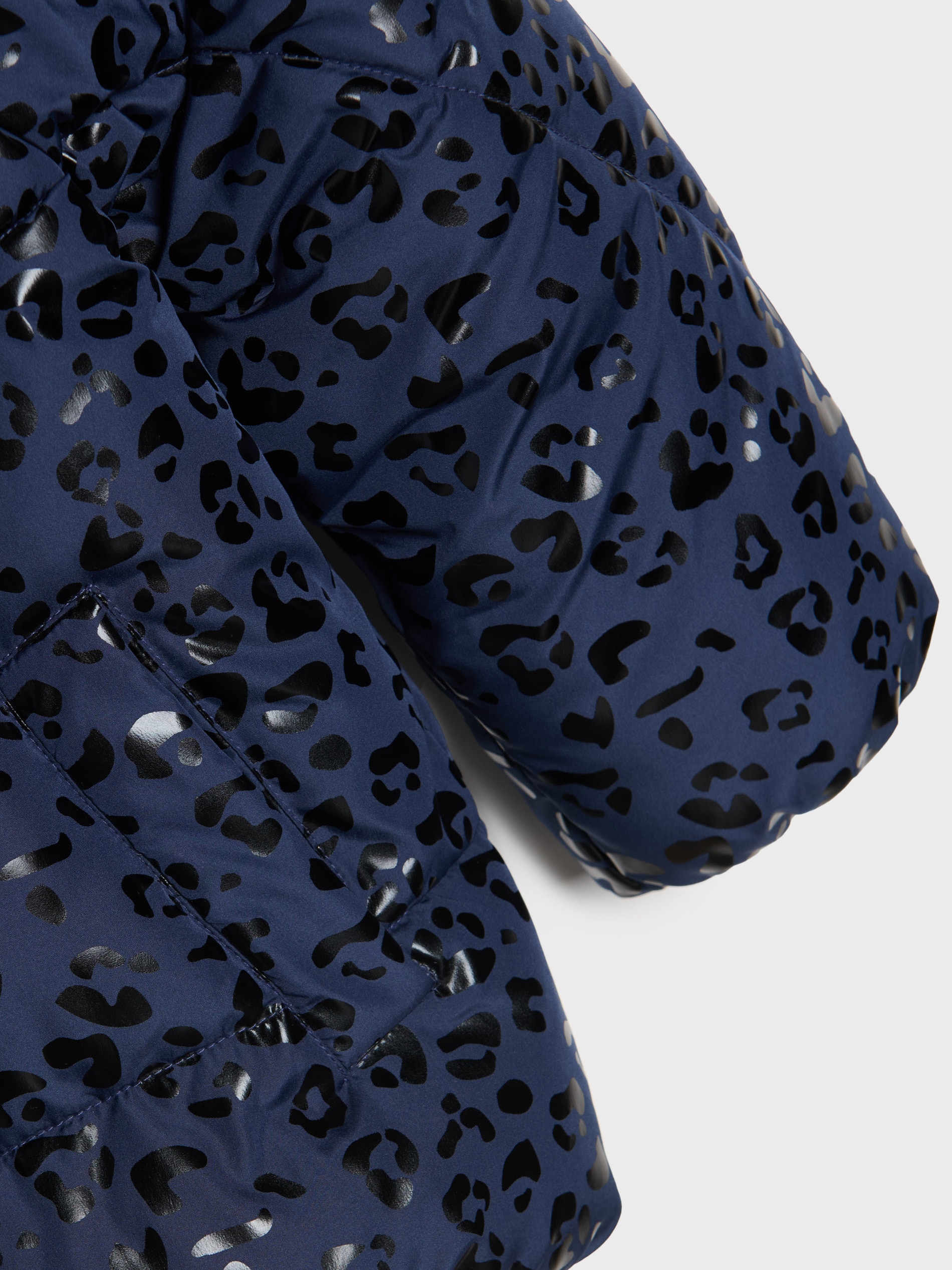 Sinsay - Καπιτονέ μπουφάν με κουκούλα - ναυτικο μπλε φωτογραφία