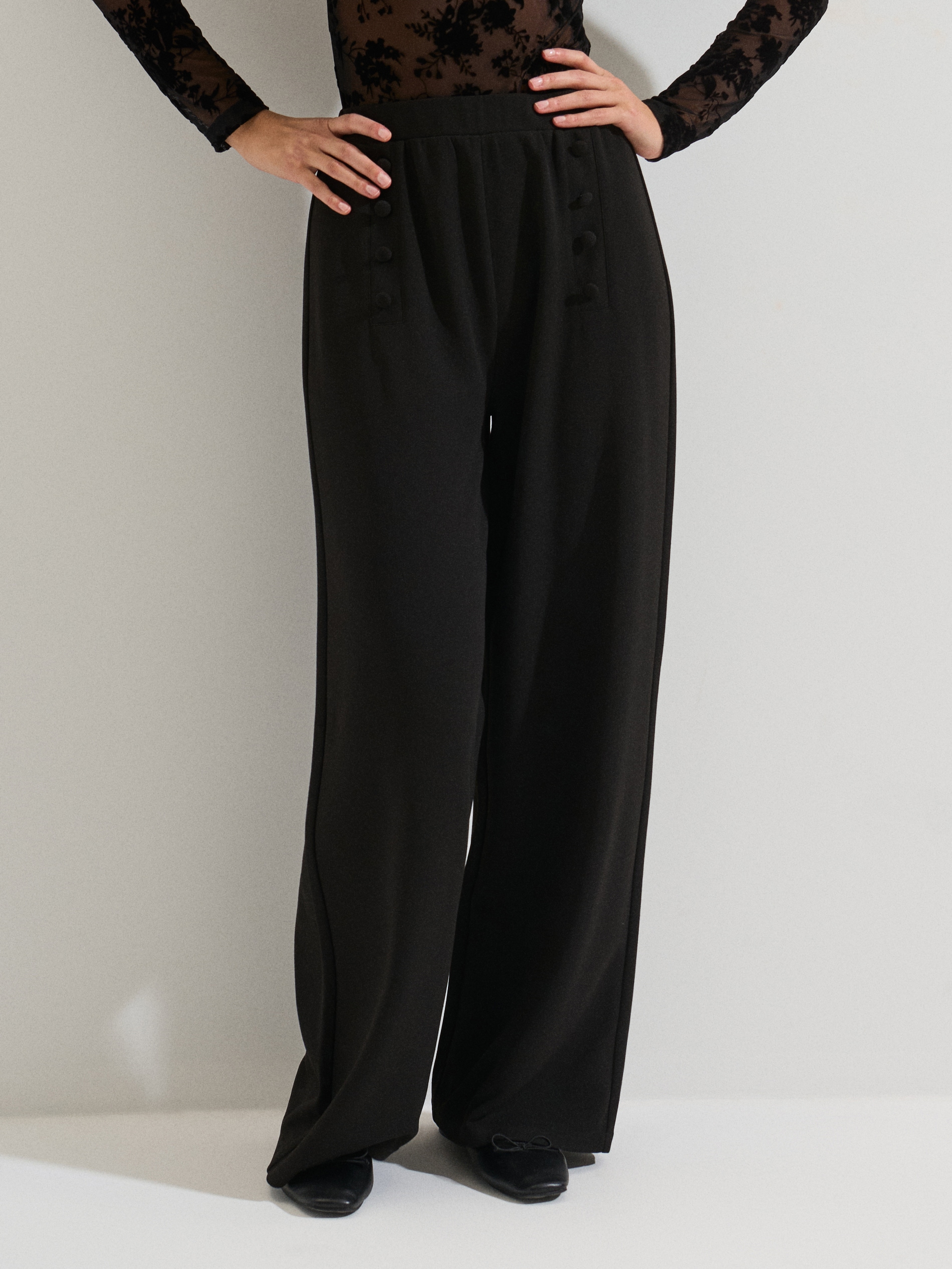 Sinsay - Spodnie straight leg - czarny