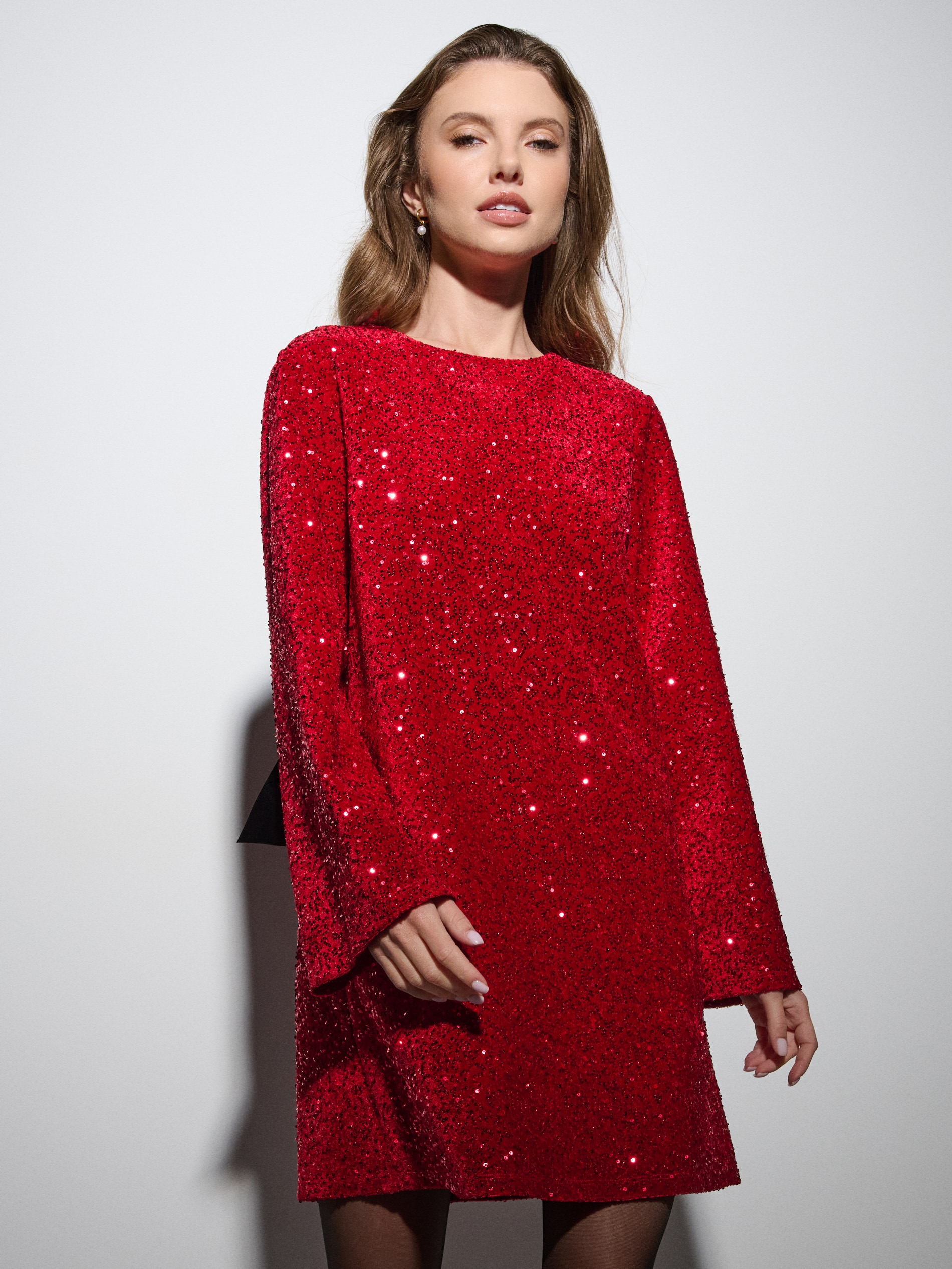 Sinsay - Μίνι φόρεμα με παγιέτες - μπορντο φωτογραφία