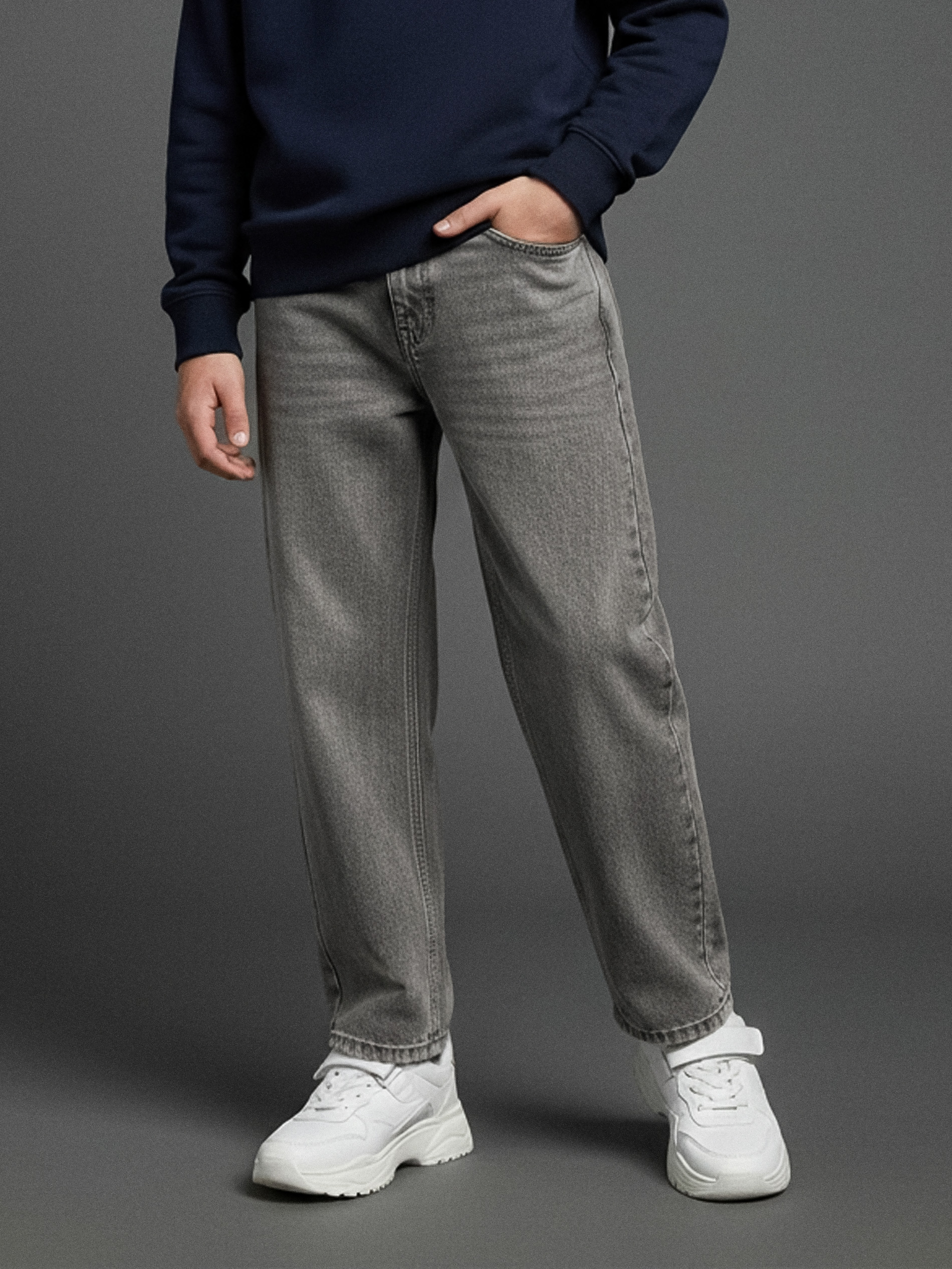 Sinsay - Jeansy baggy z efektem sprania - szary