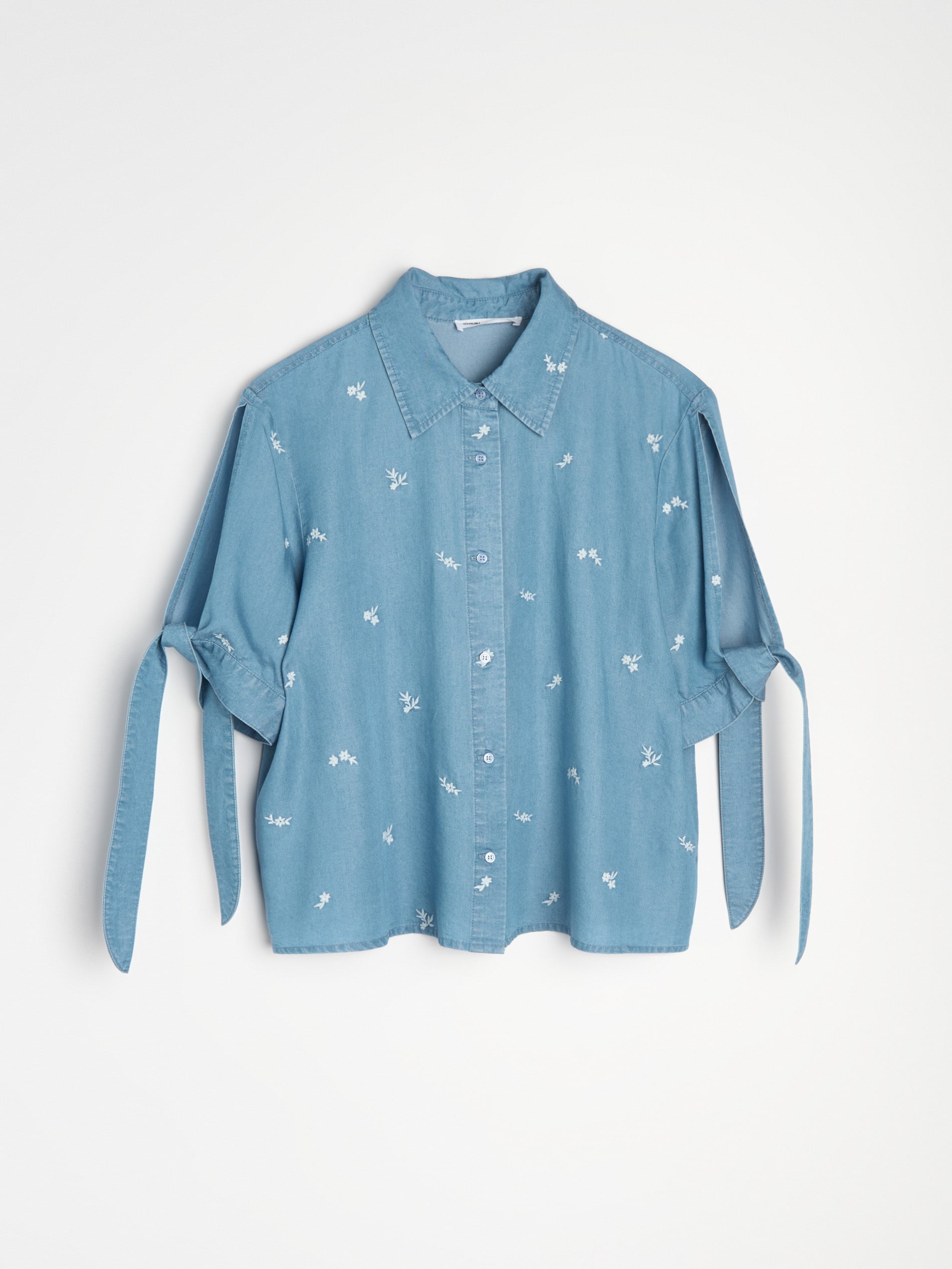 Lyocellowa koszula light denim z wiązanymi rękawami