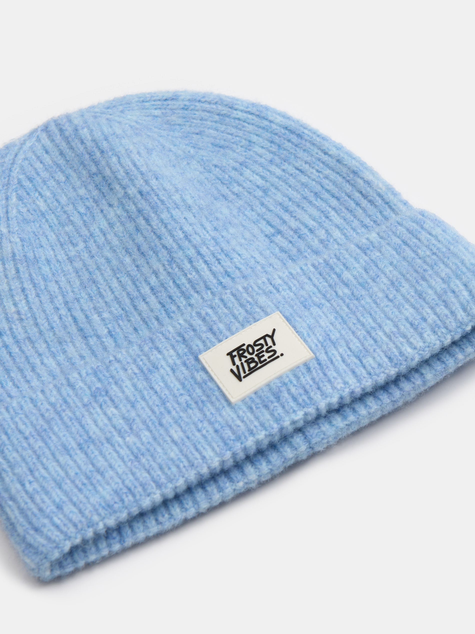 Sinsay - Πλεκτό beanie με ρίγες - μπλε παλ φωτογραφία