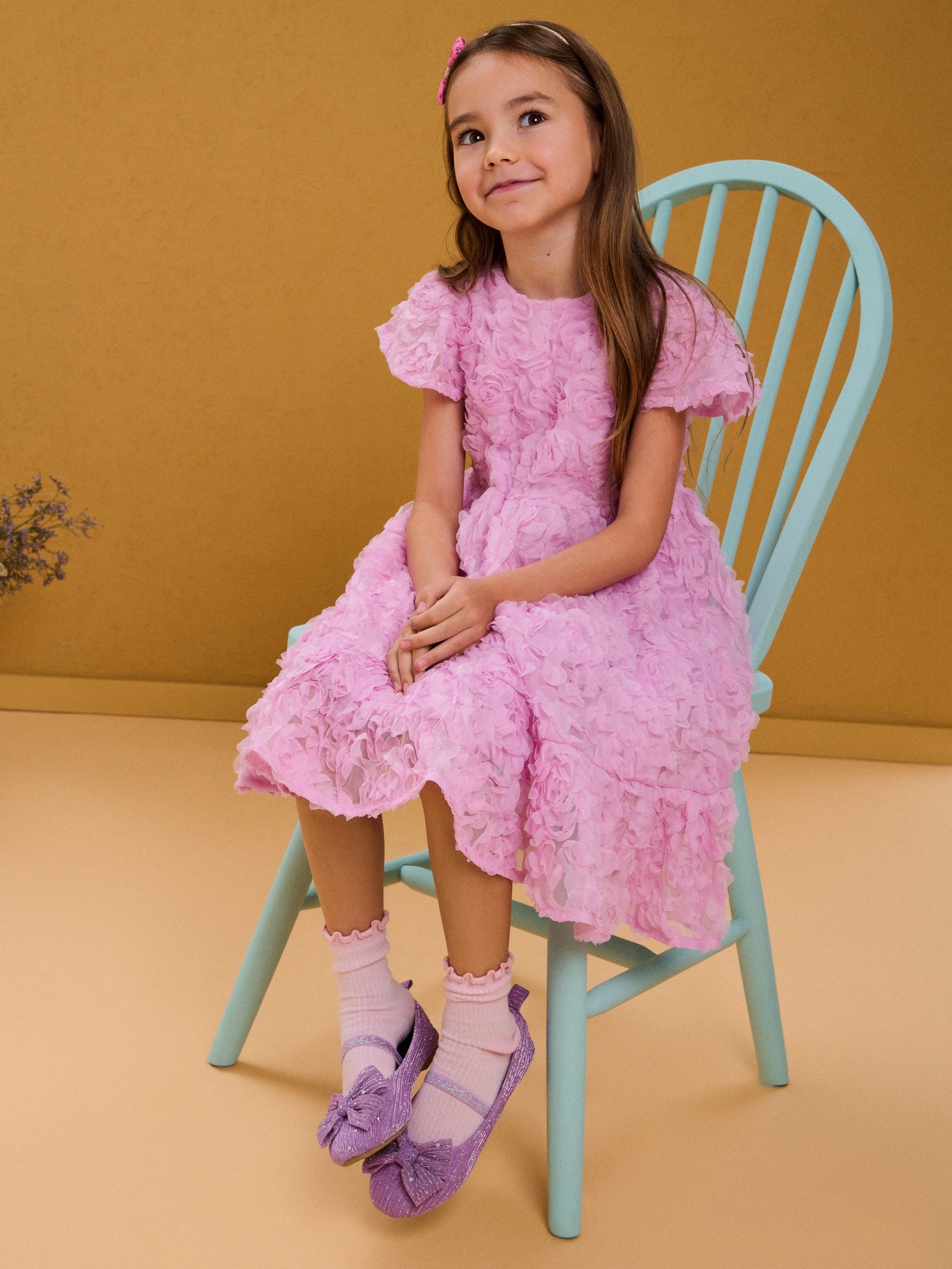 Sinsay - Sukienka z aplikacjami 3D w kształcie kwiatów - różowy