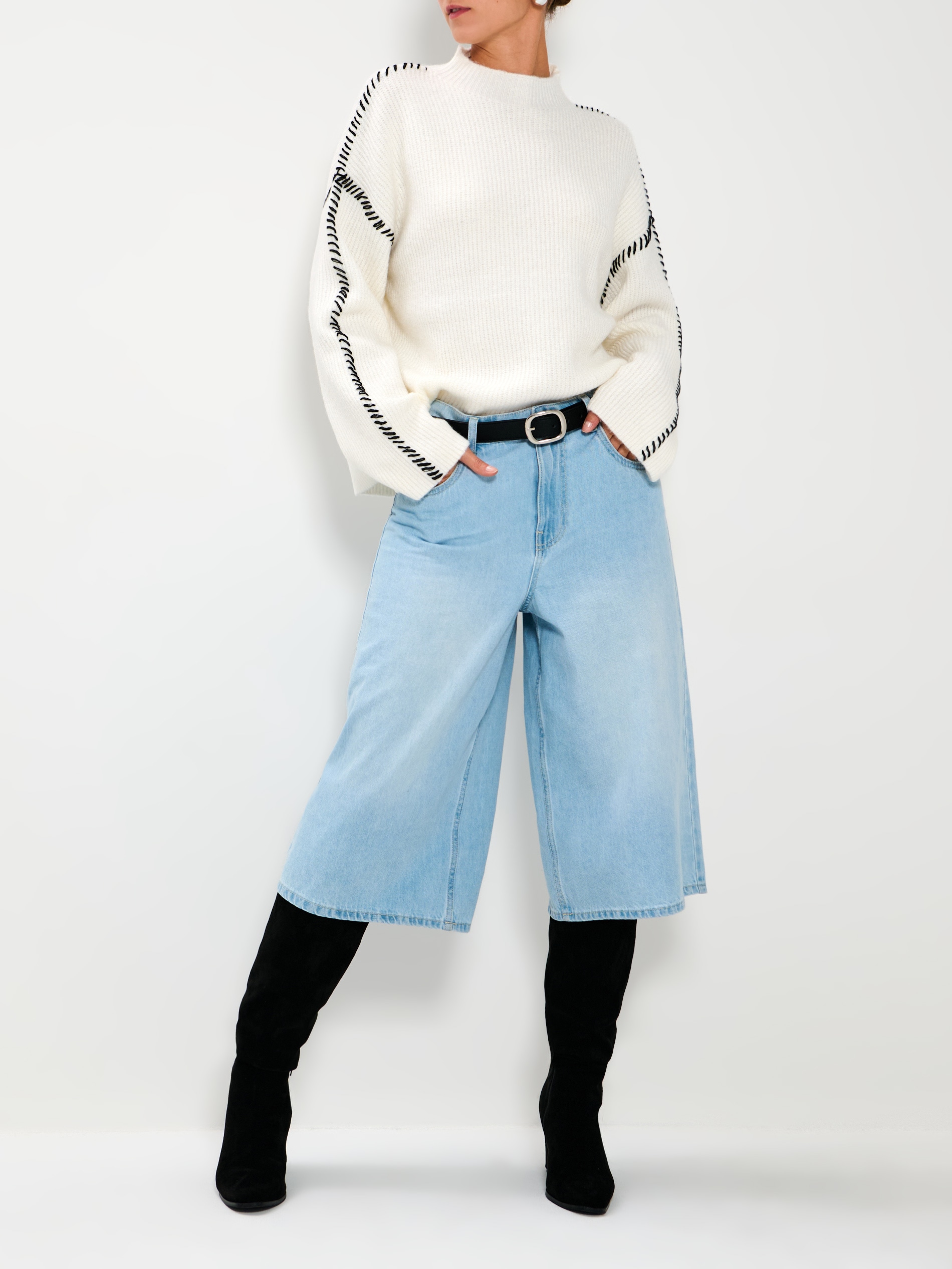 Sinsay - Prążkowany sweter - biały