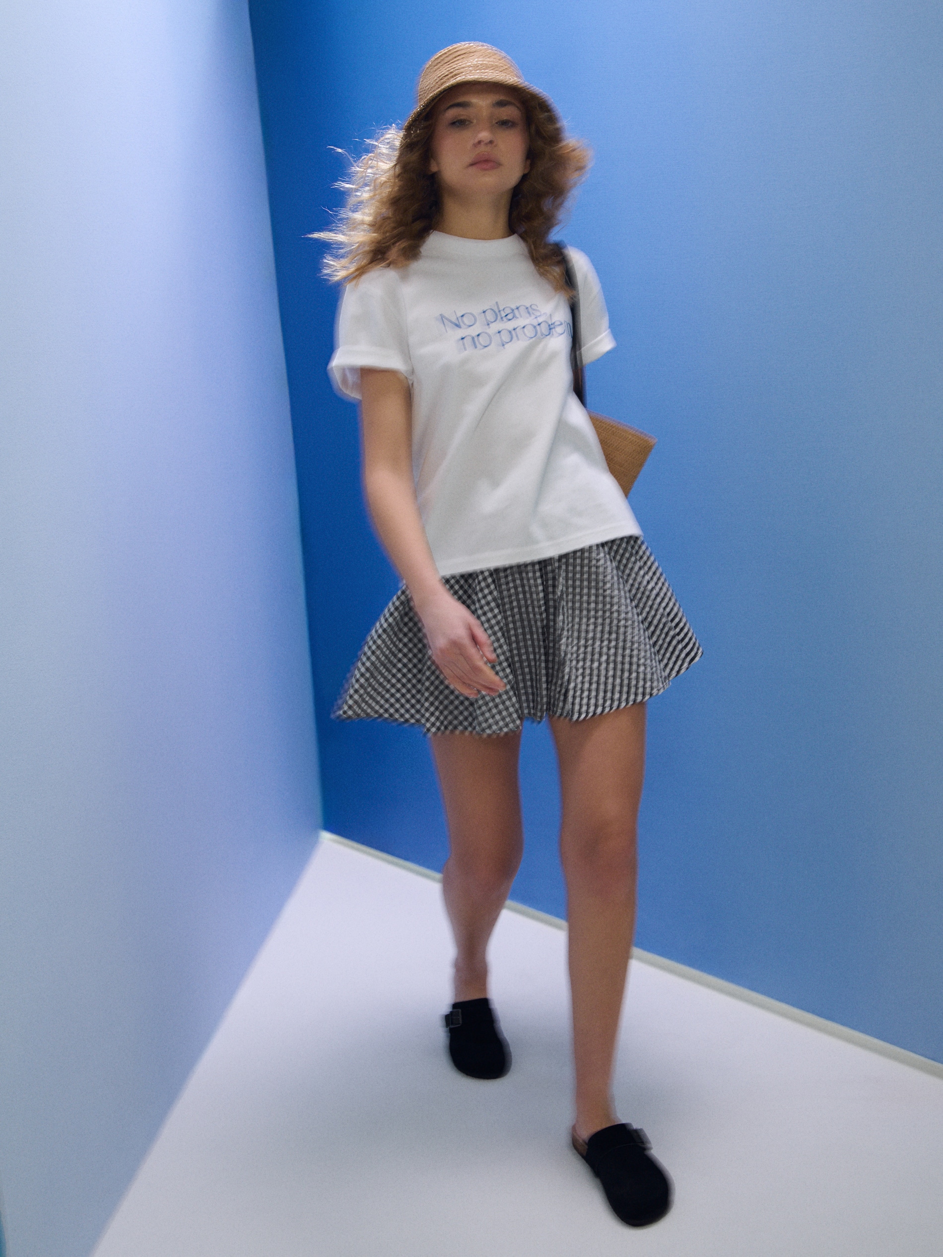 Sinsay - Bawełniana rozkloszowana spódnica mini w kratę - wielobarwny