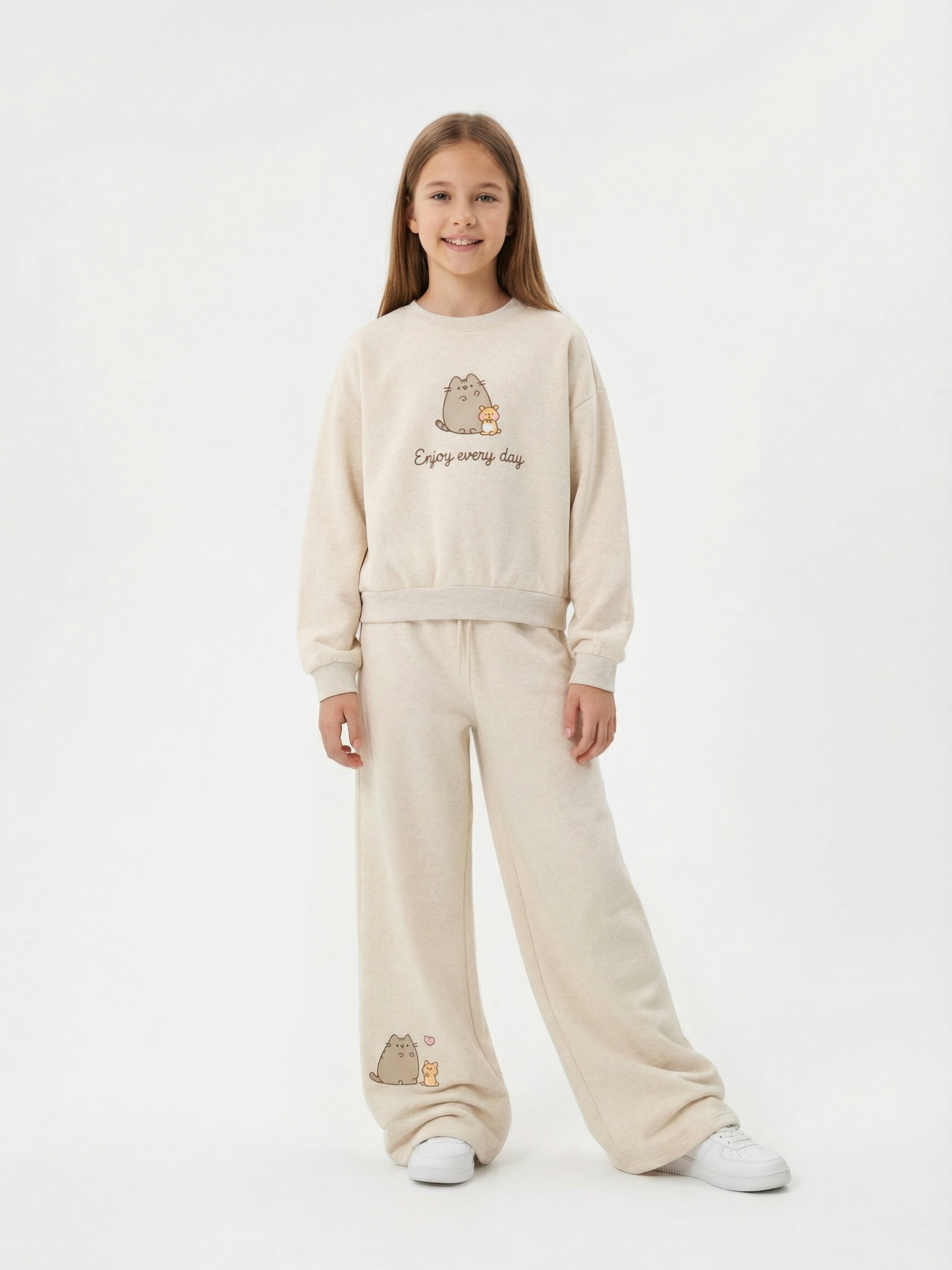 Sinsay - Spodnie wide leg Pusheen the Cat - beżowy