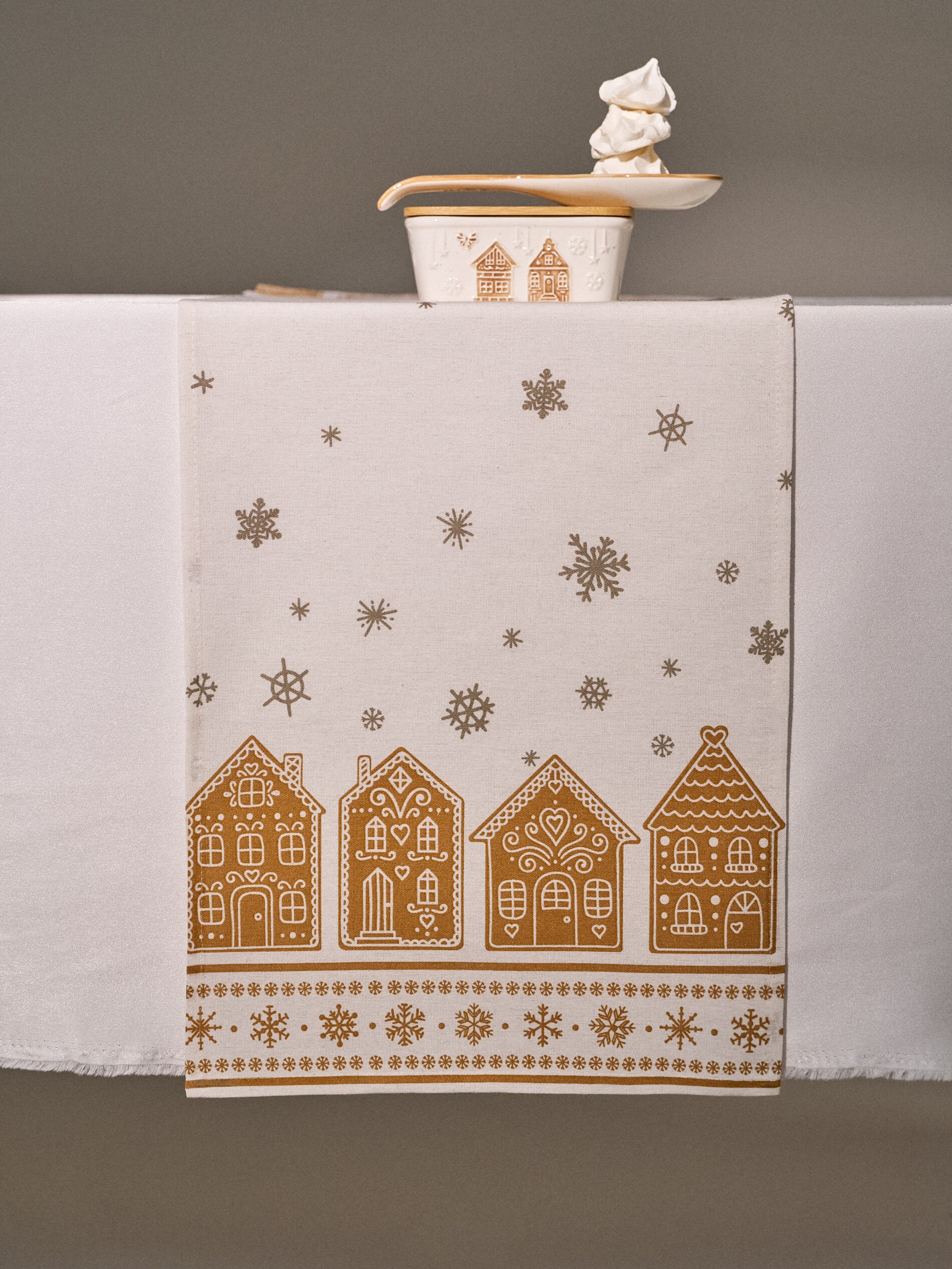 Sinsay - Χριστουγεννιάτικο τραπεζομάντιλο - πολυχρωμο φωτογραφία