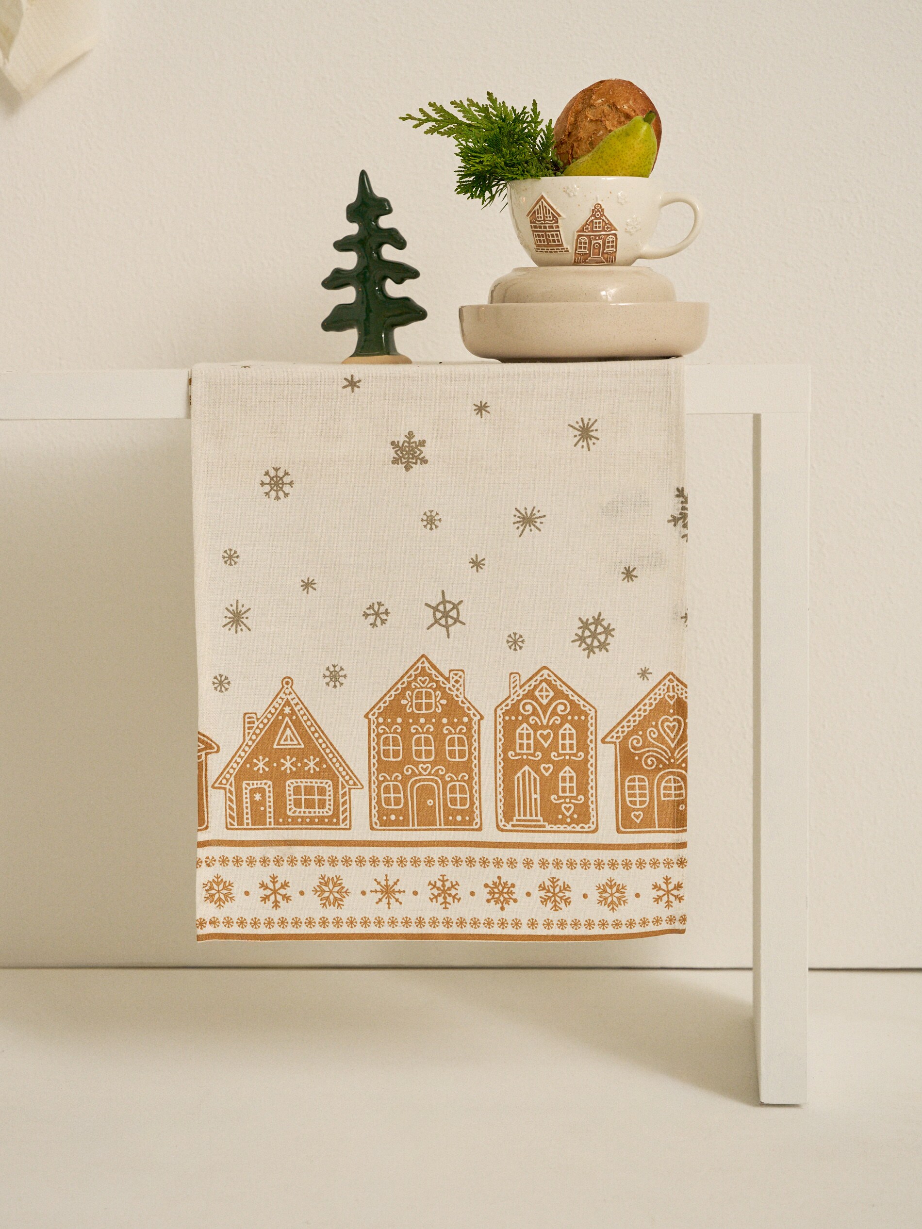 Sinsay - Χριστουγεννιάτικο τραπεζομάντιλο - πολυχρωμο φωτογραφία