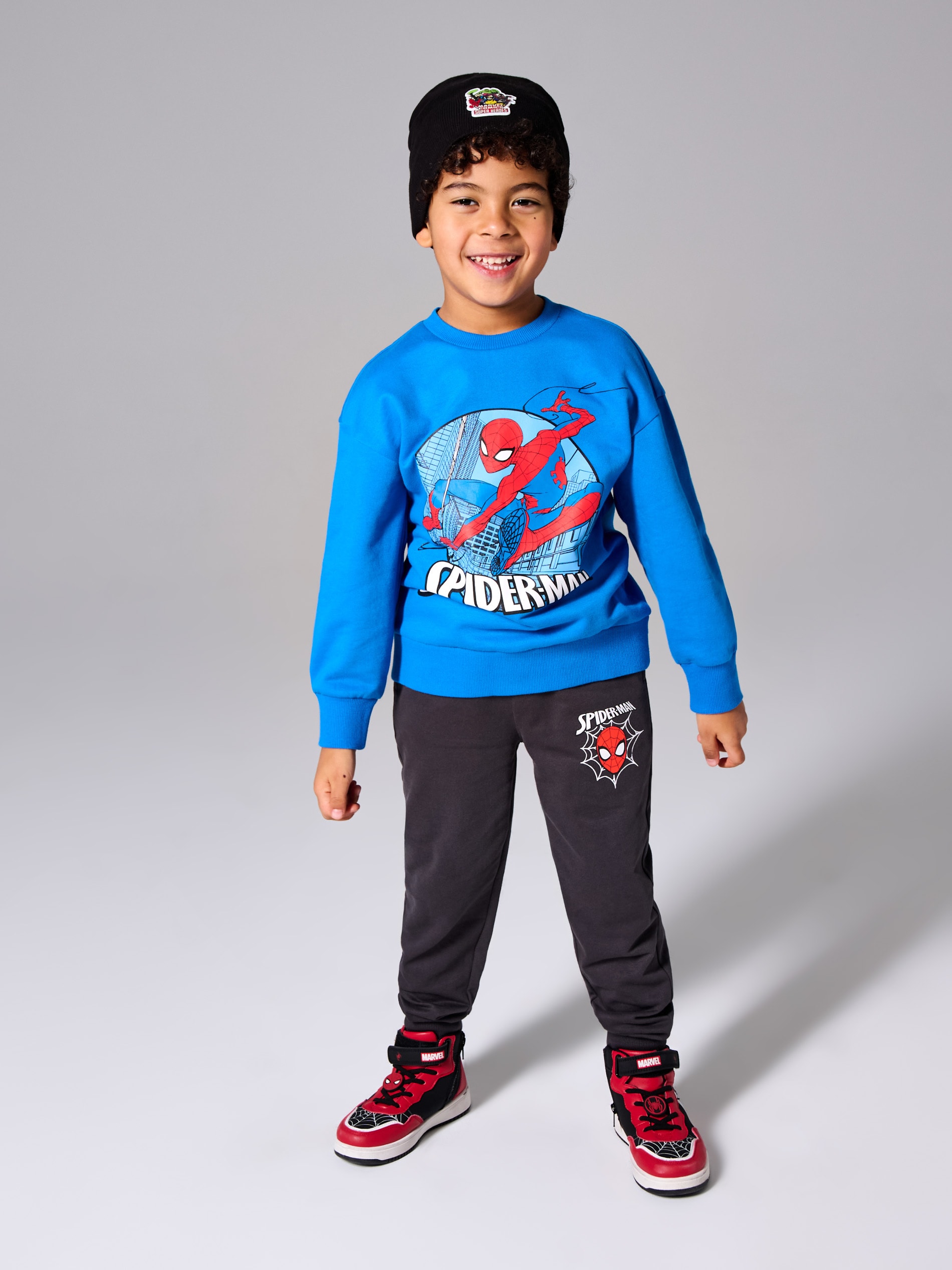 Sinsay - Spodnie jogger Spider-Man - szary