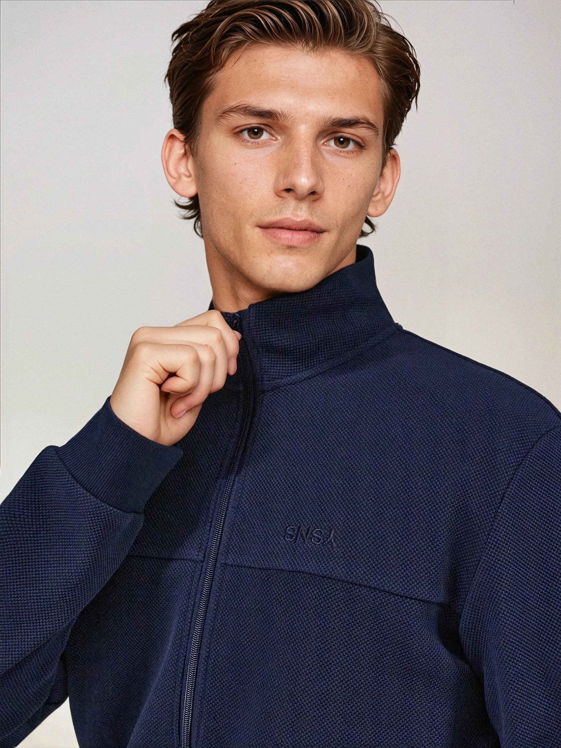 Sinsay - Φούτερ με φερμουάρ και όρθιο γιακά - ναυτικο μπλε φωτογραφία