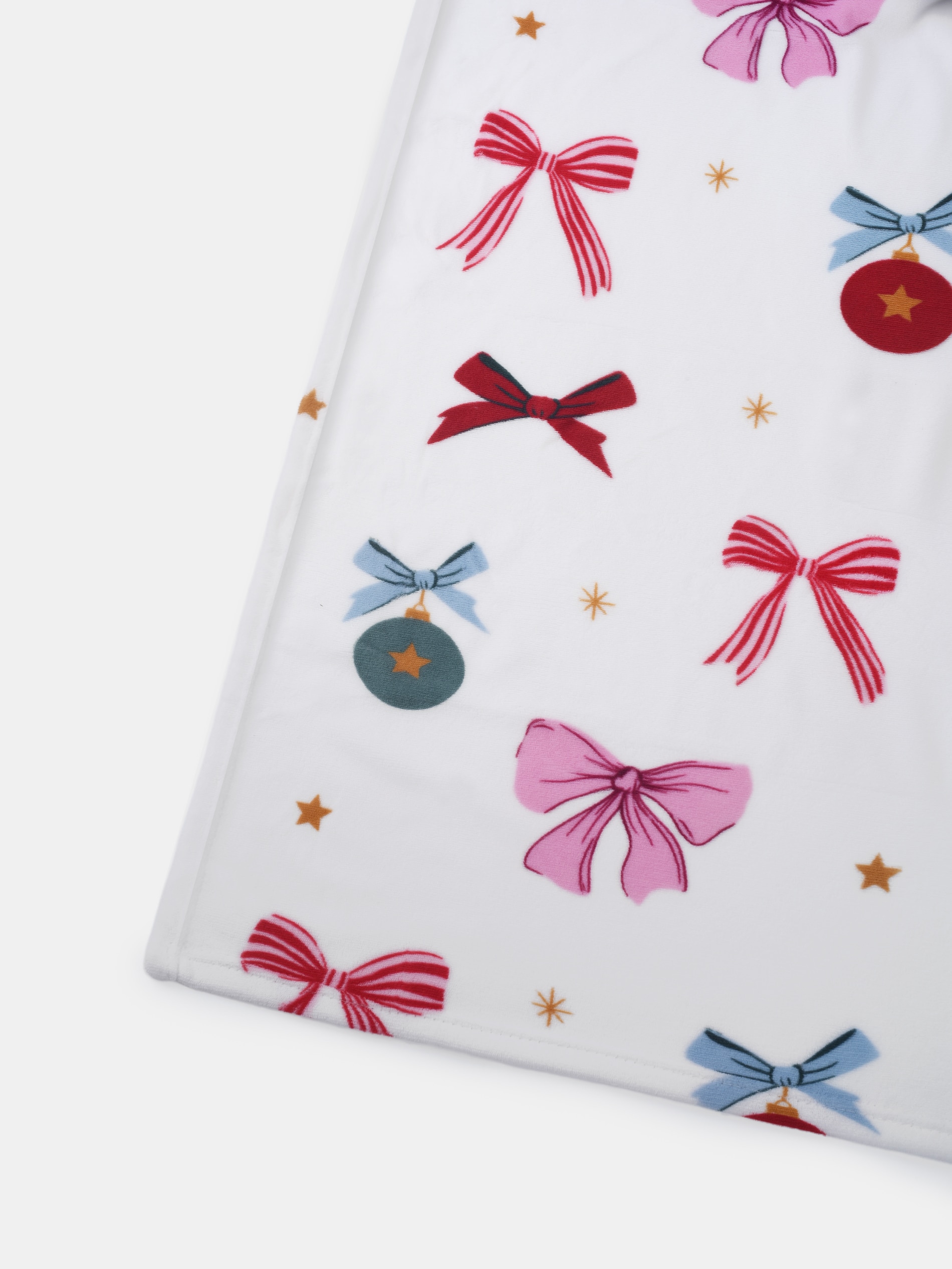 Sinsay - Κουβέρτα με χριστουγεννιάτικο σχέδιο - λευκο φωτογραφία