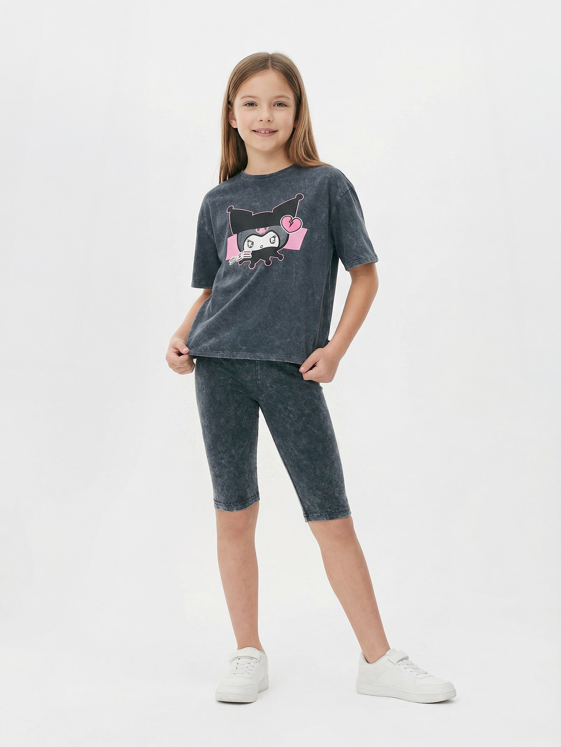 Sinsay - Komplet: koszulka i szorty Kuromi - czarny